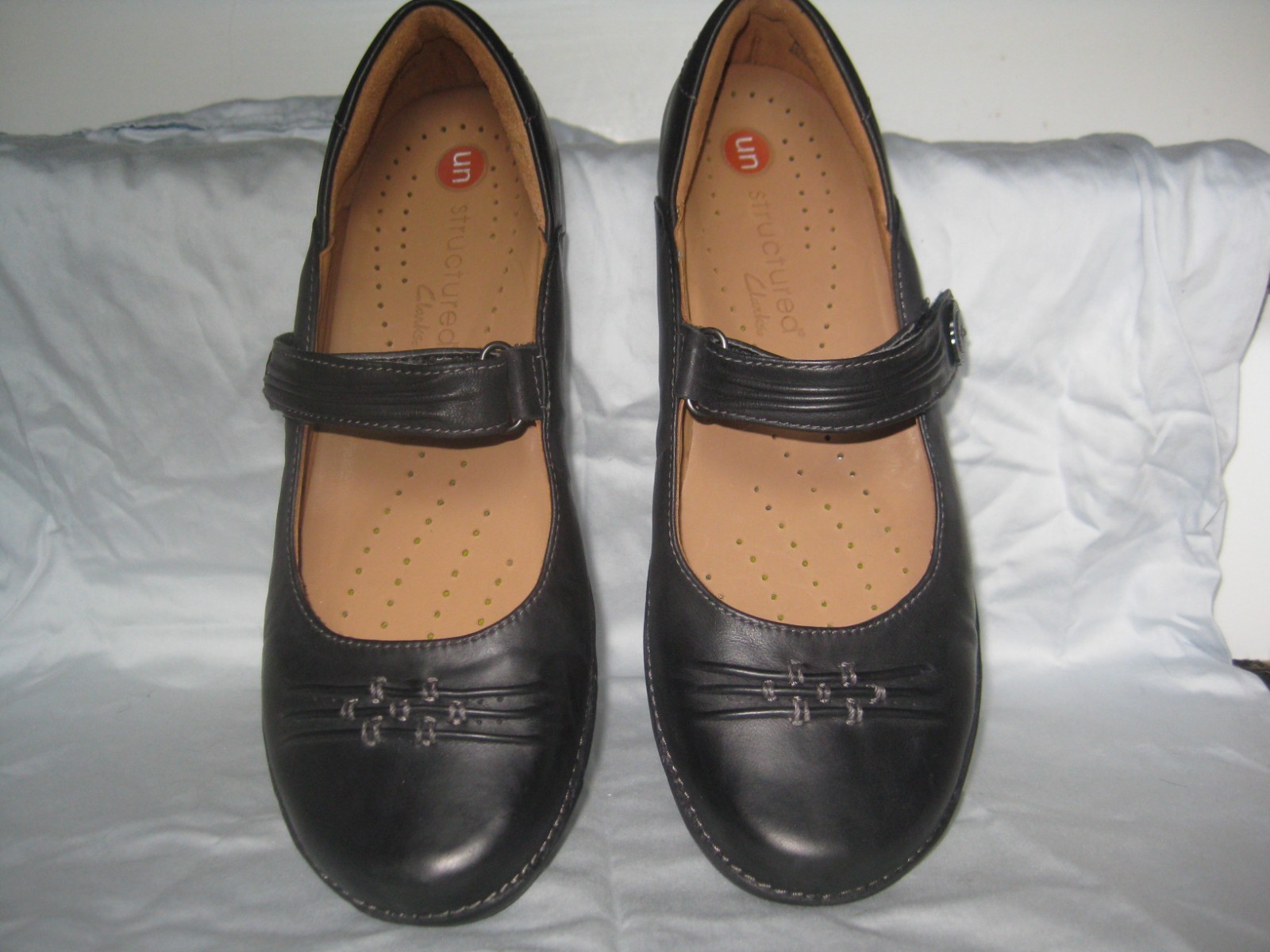 CLARKS UNSTRUCTURED MARYJANE BLACK LEATHER SIZE 8.5 NIB ADJUSTABLE STRAP