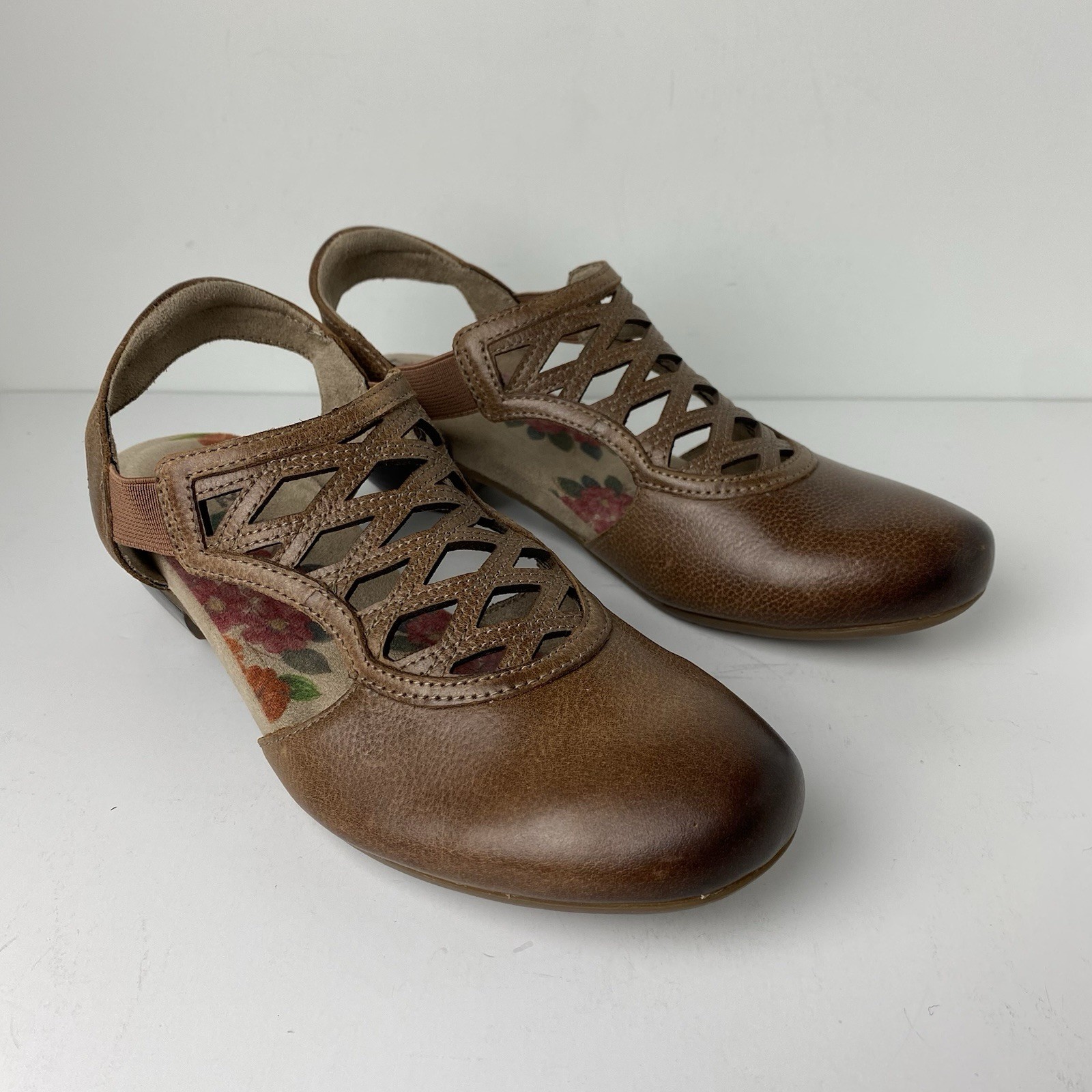 Taos Faith Heeled Shoes Women’s 6 / EU37 Brown Cutout Leather Comfort Slingback