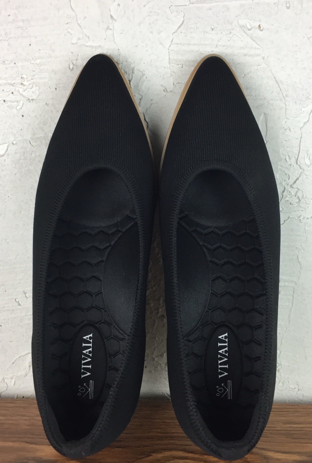Vivaia Black Veronica Point Toe All Day Comfort Ballet Flats Knit Women Size 39
