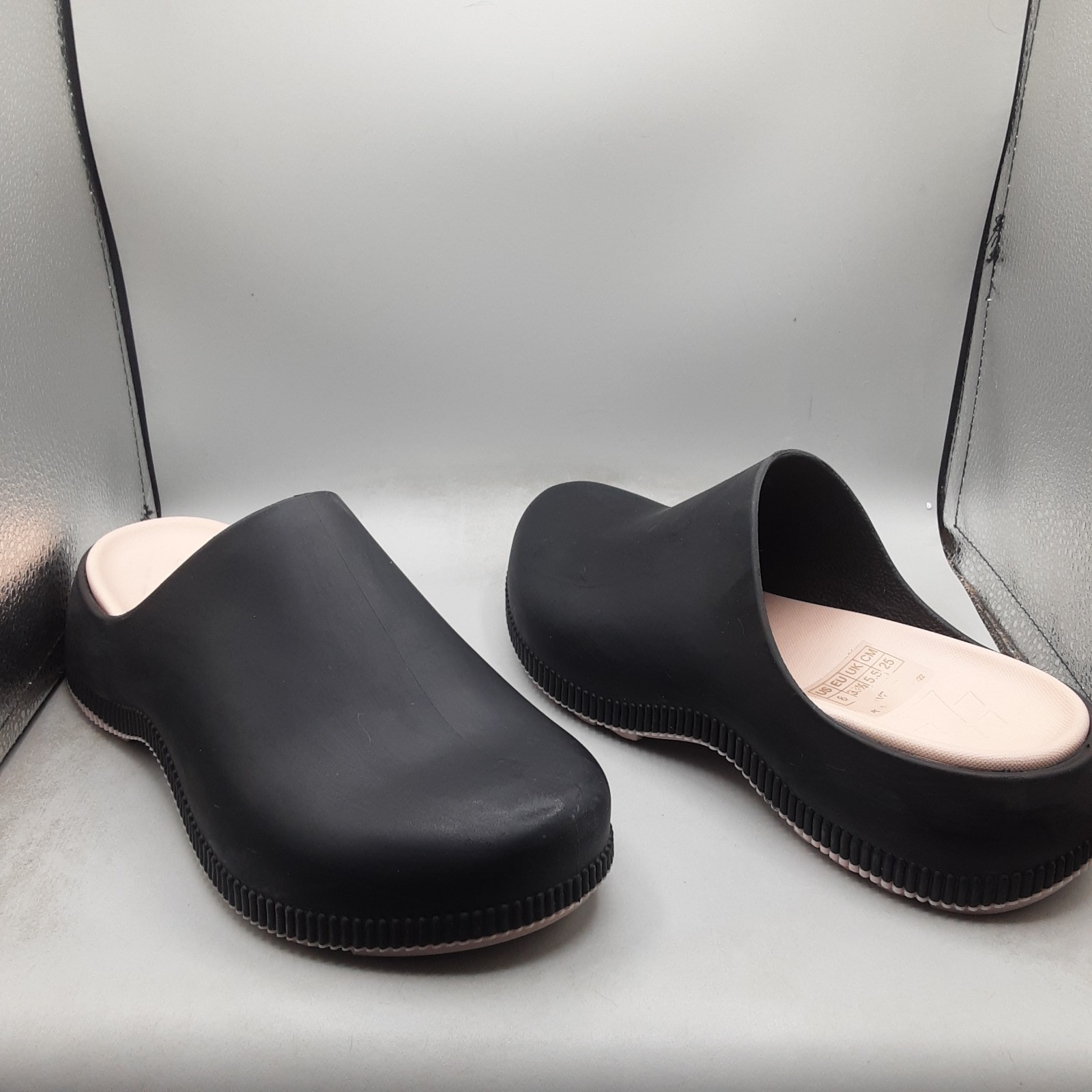 Cougar Sven Clogs Women’s 8M Black A266