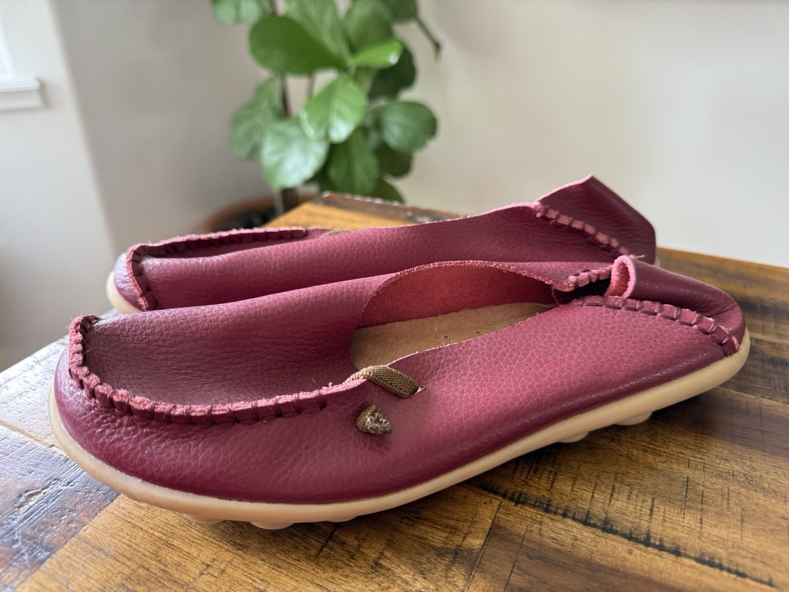 Women’s Burgundy Leather Moccasin Comfort Flats US Size 10