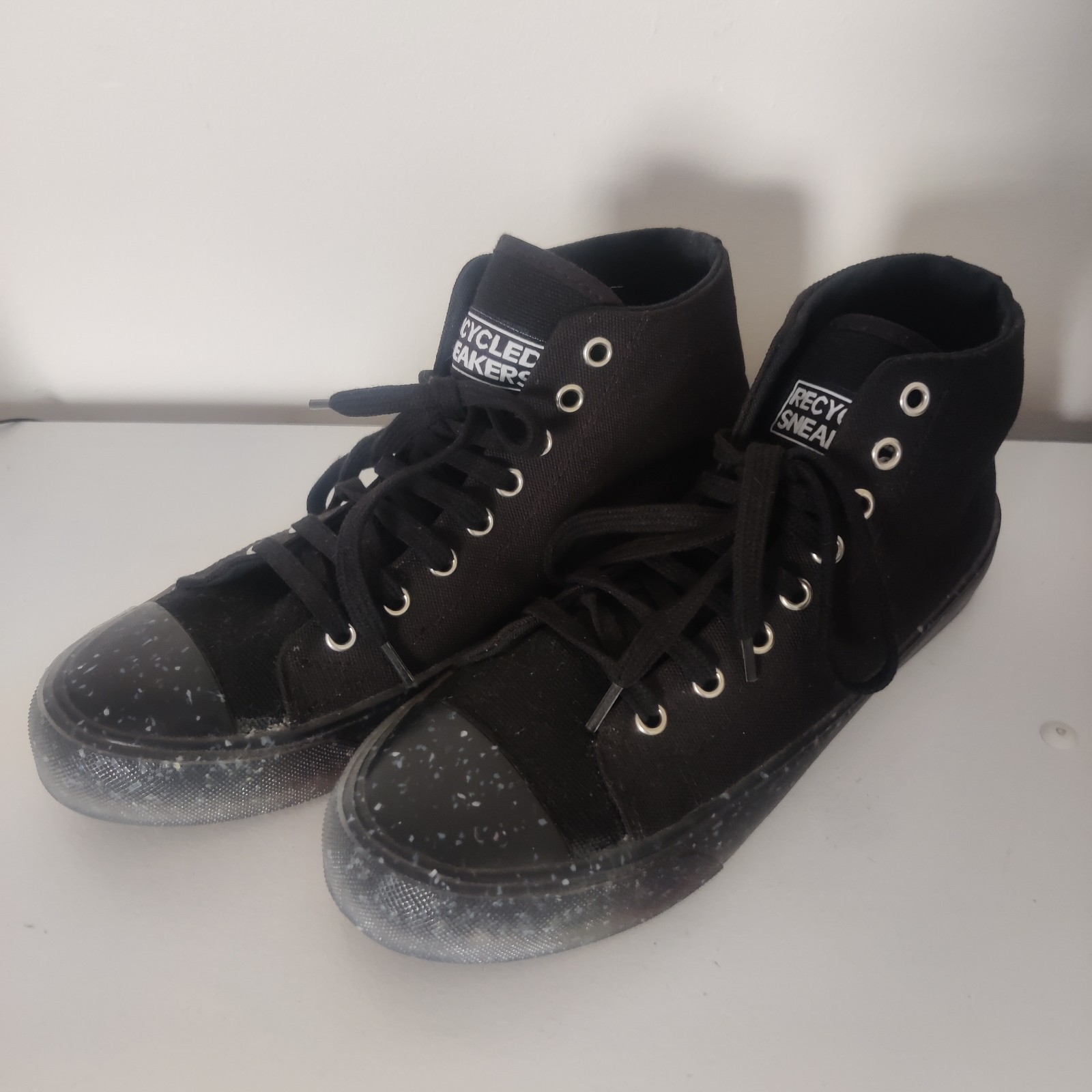 Recykers Black Recycled Sneakers Unisex EU40 Eco Friendly Vegan Organic Shoes