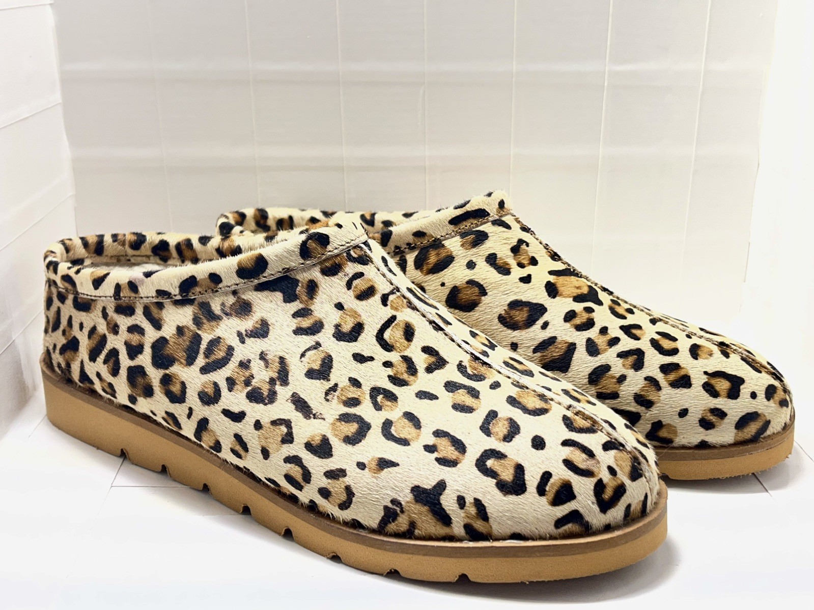 ENJOIYA Chelsey Leopard Print Fleece-lined Round Toe Slide Shoes! Fast Shipping!