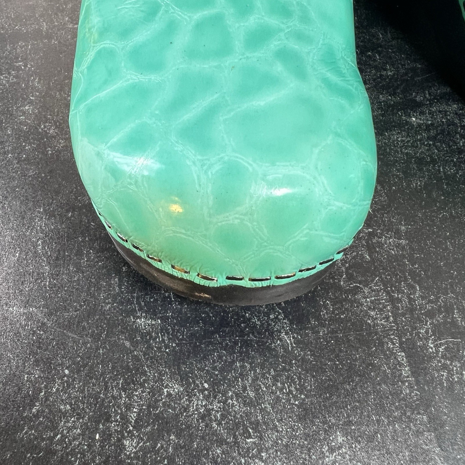 Sanita Professional Patent Leather Clogs Mint Teal Water Pattern Size 38 US 7.5