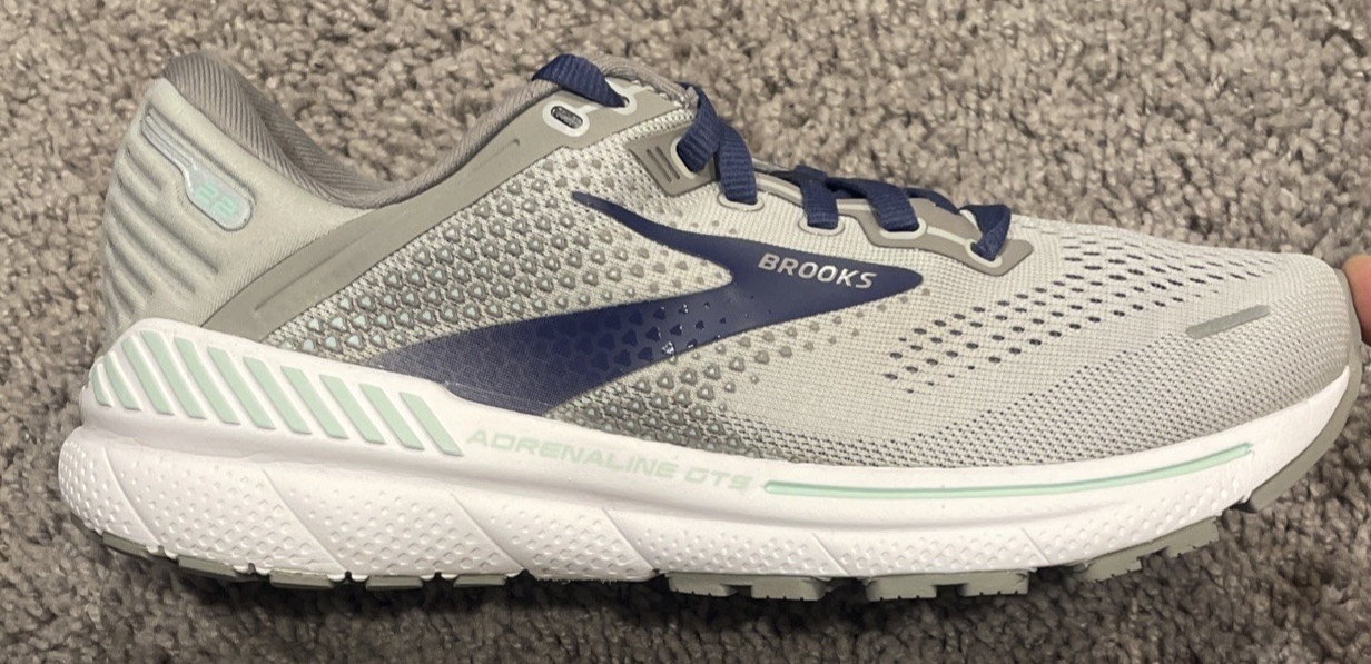 Brooks Adrenaline GTS 22 Women Shoes Size 7 Running Gray Lace Up Low Top Sneaker