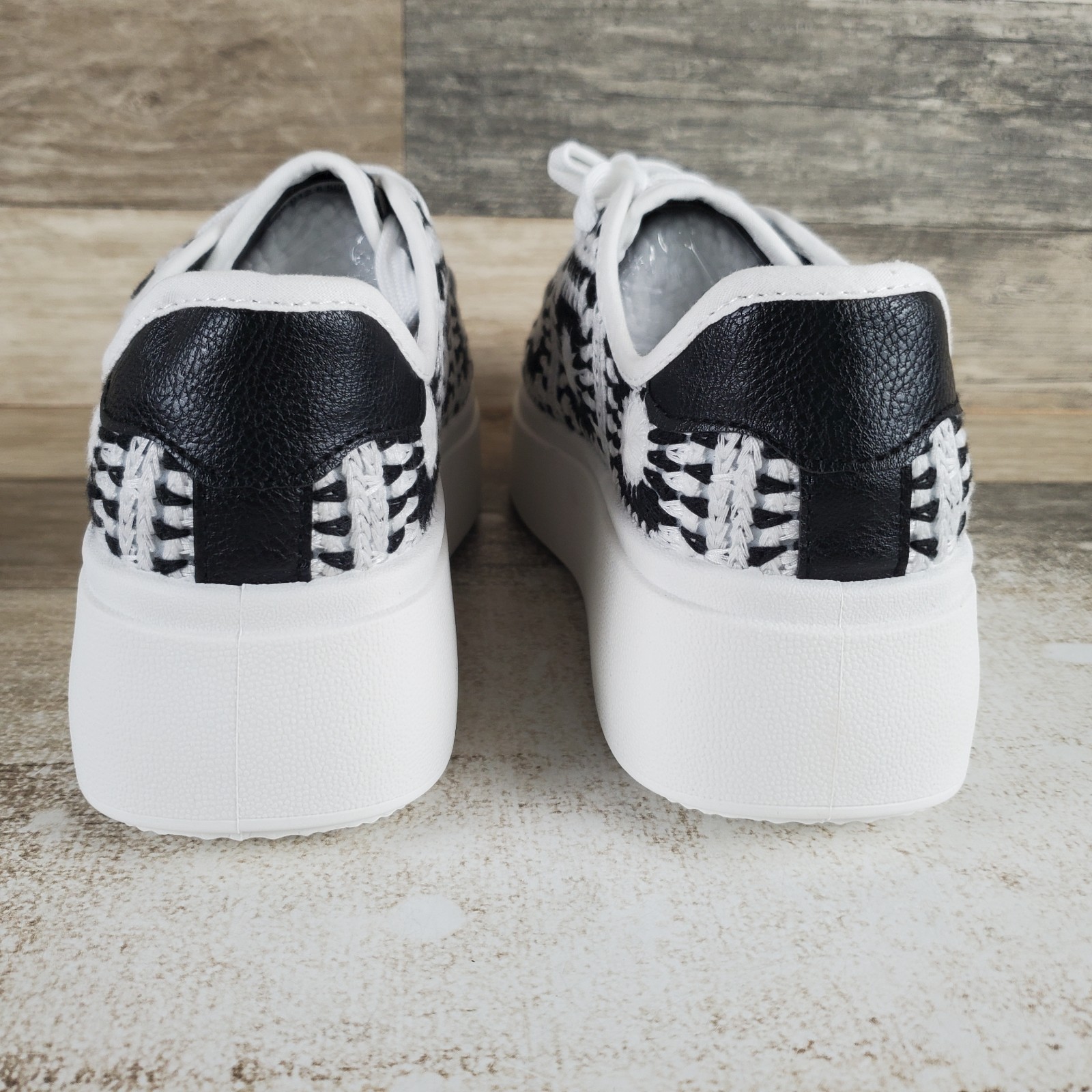 Dirty Laundry Recreation Womens Shoes Sz 6.5 Black White Multi Platform Sneakers