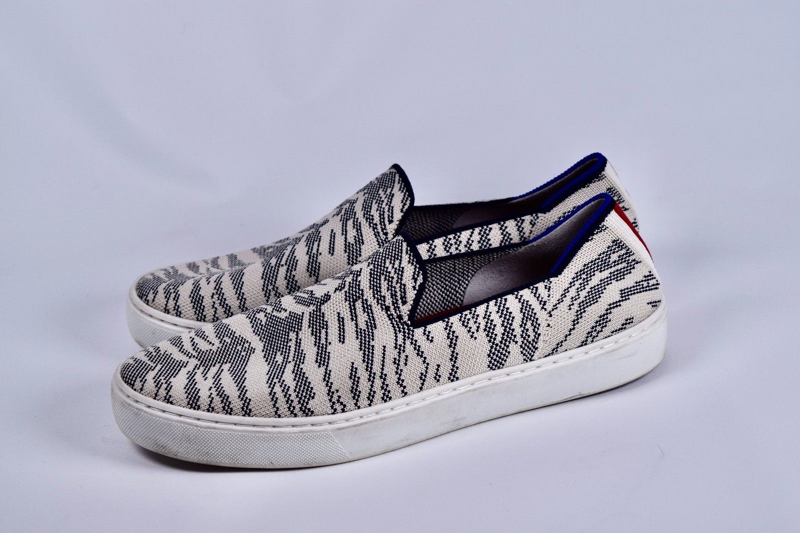 Rothy’s Women’s The Original Slip On Sneaker Maritime Tiger Navy White Size 8