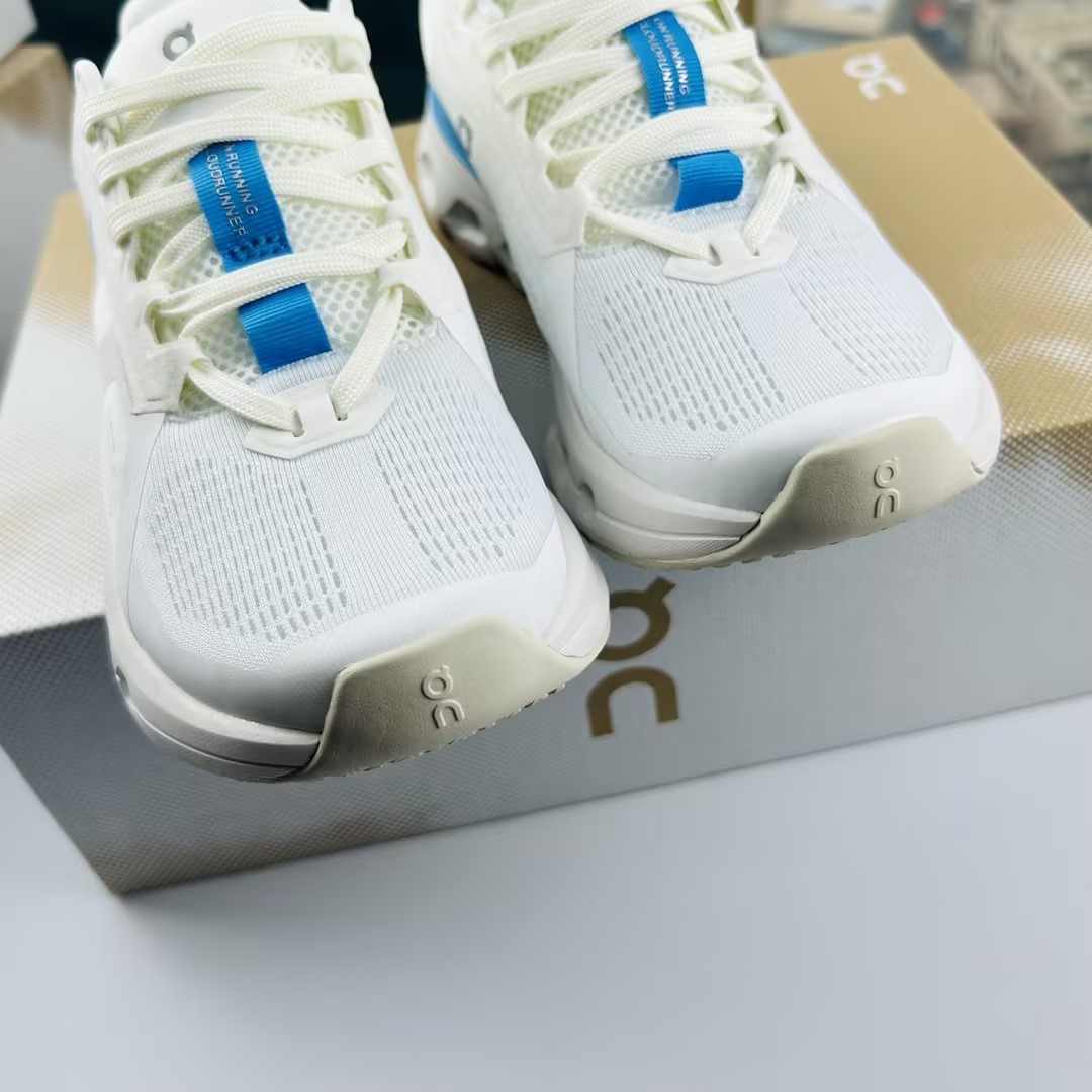 On Cloudrunner 2 Women’s White Blue Lace Up Breathable Running Shoes Size 6-9.5