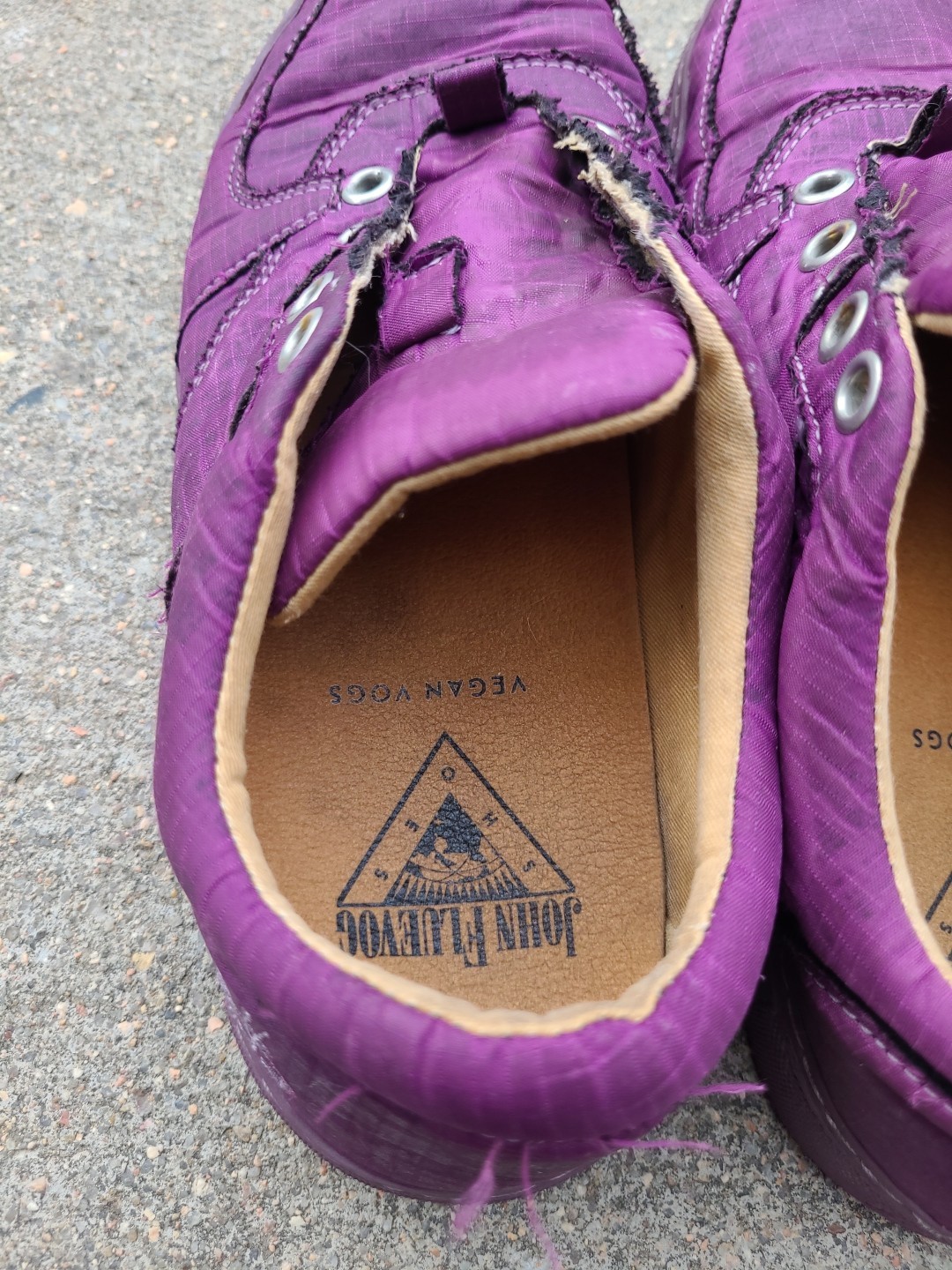 John Fluevog Lopro Leeside Lace-Up Sneaker Purple M5/W7 Read Description