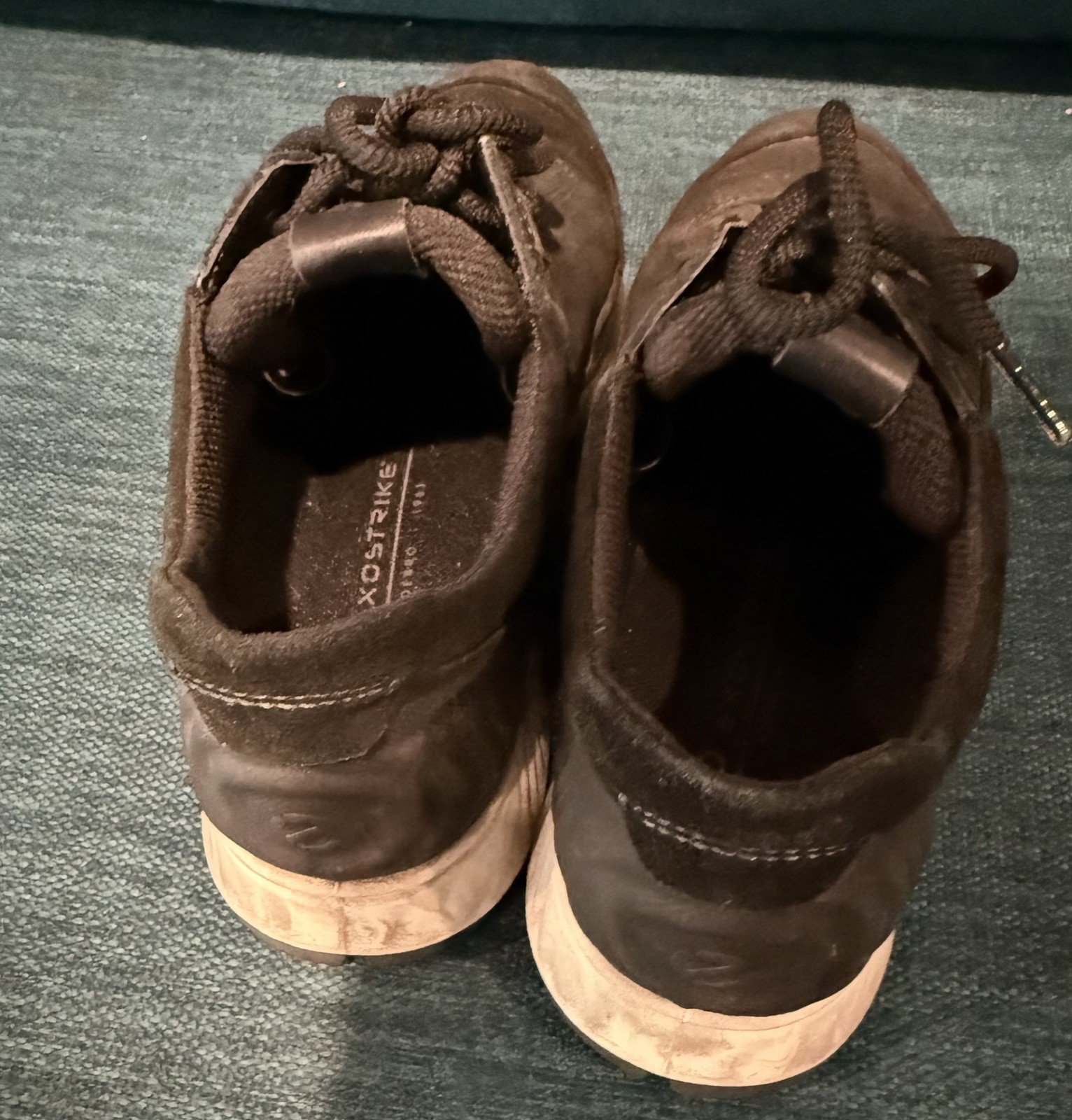 ECCO Exostrike Sneaker Outdoor Hiking Comfort Support Black Suede US 8 / EU 39