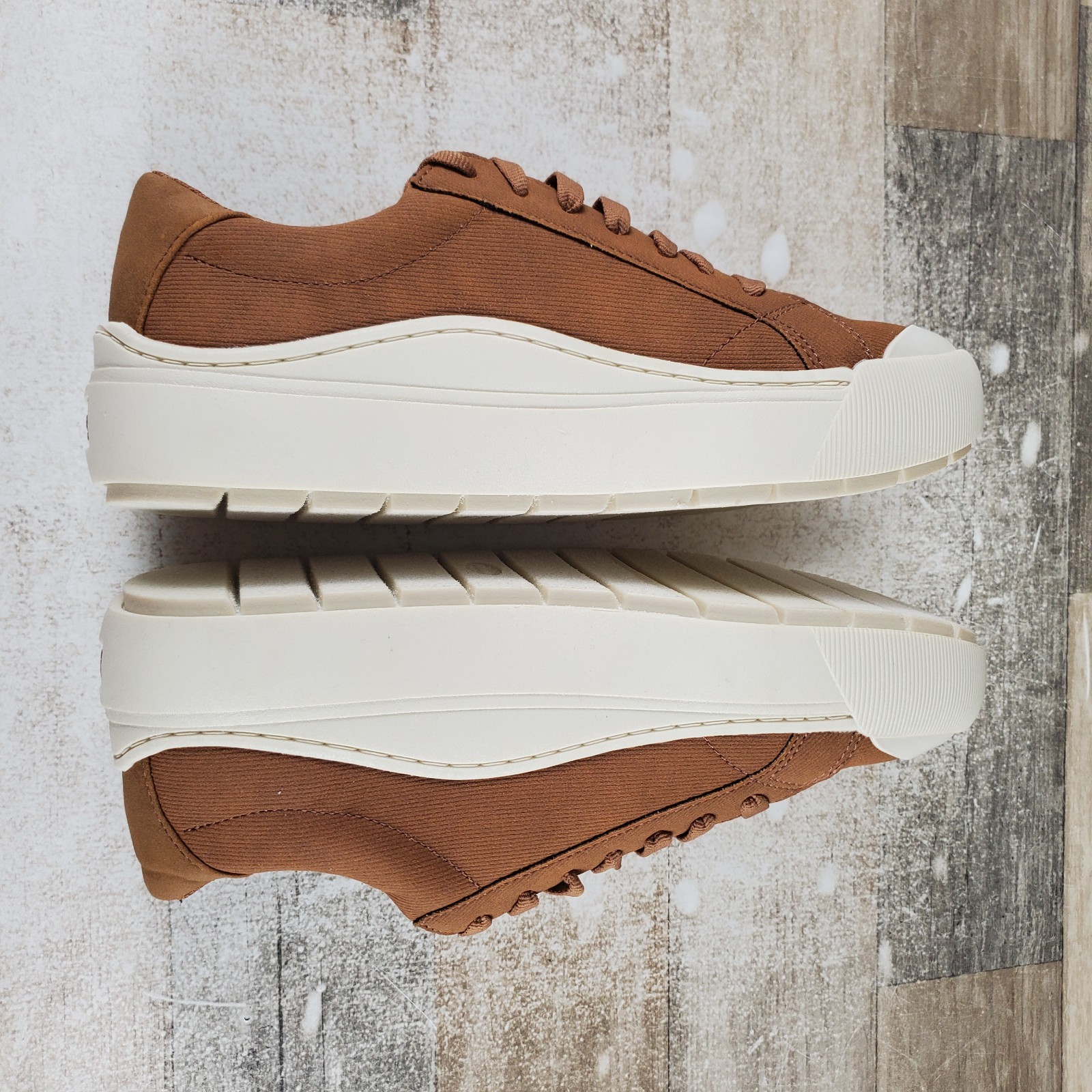 Dr Scholls Time Off Count Womens Oxford Shoes Sz 7.5 Honey Brown Sneakers