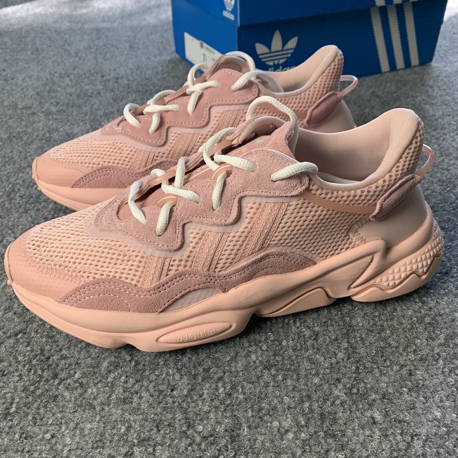 ADIDAS Ozweego Shoes Women’s Vapor Pink Hq6682 Size 7.5 US “New Without Box”