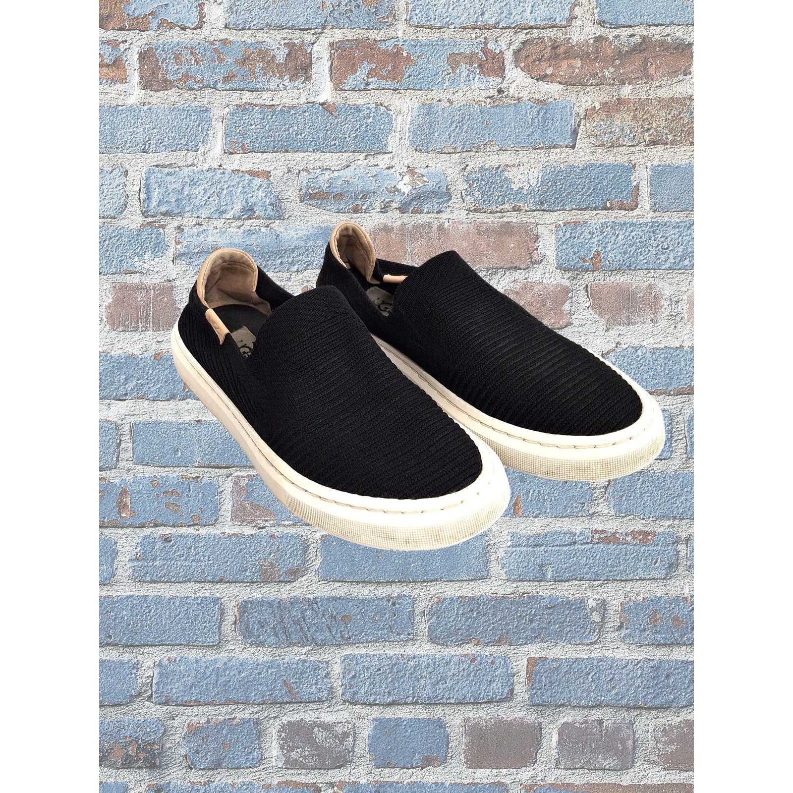 UGG Slip on Black Tennis Boat Shoes Size 6.5 Comfort Shoes