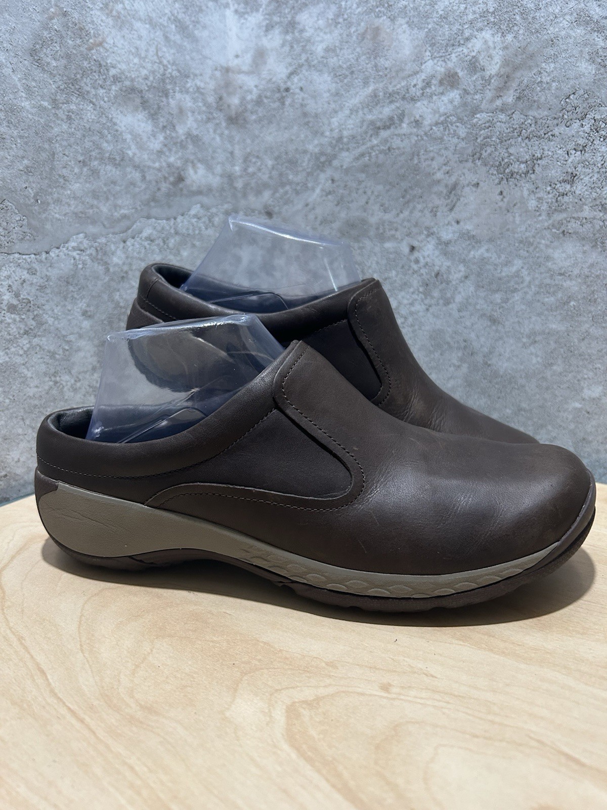 Merrell Women’s Encore Q2 Slide shoes in espresso brown size 8.5