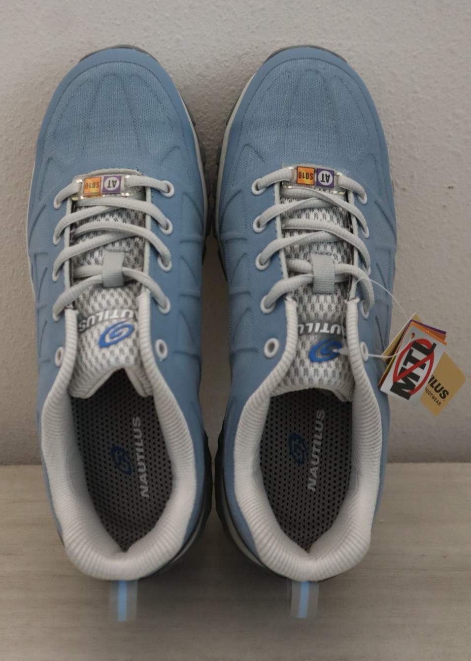 Nautilus N2056 Women’s Sz 10W Blue Spark Static-Dissipative Athletic Work Shoes