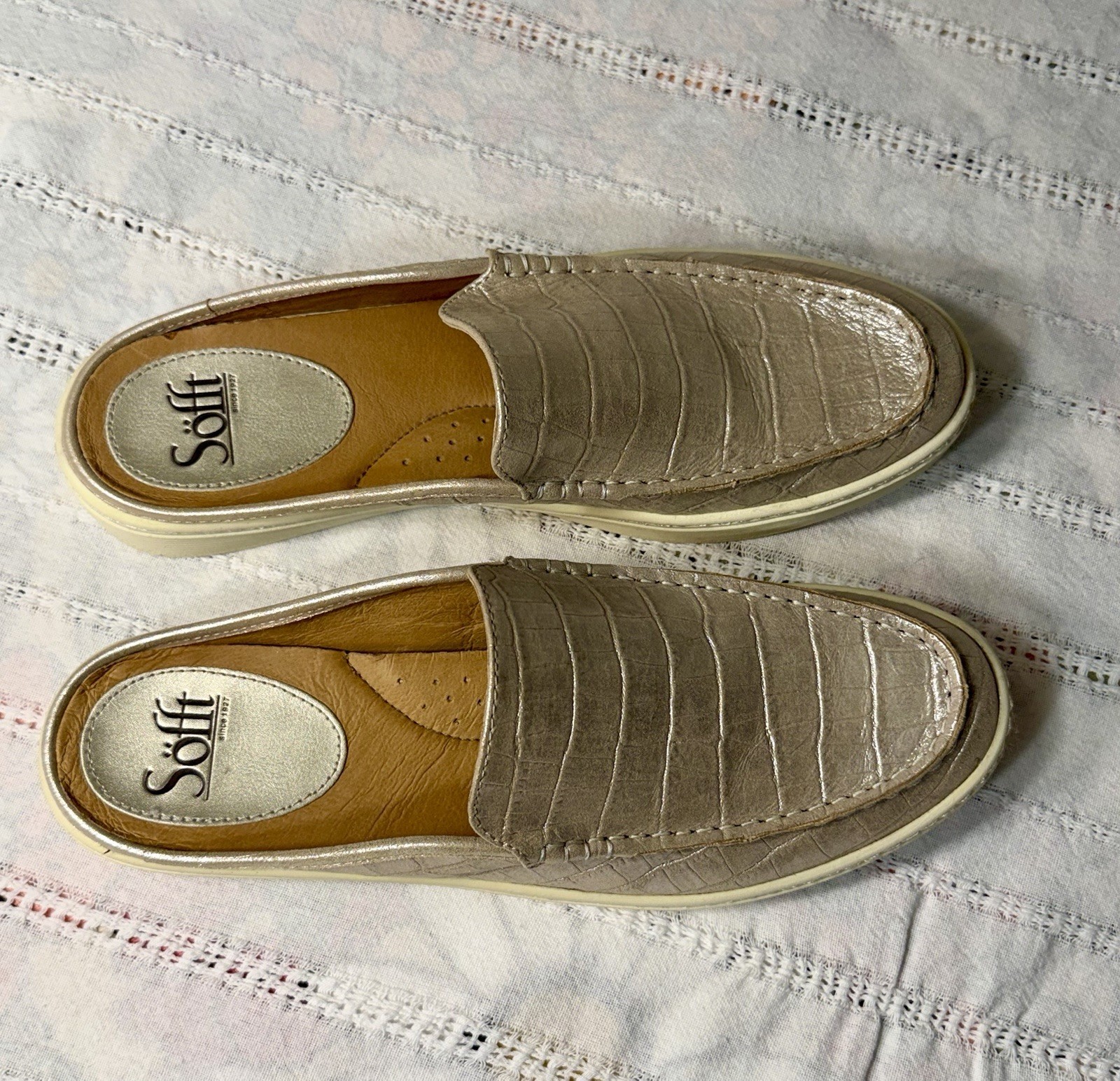 Sofft Somers Moc Metallic Taupe Croc Leather Mule Shoes Womens Size 9.5 EUC
