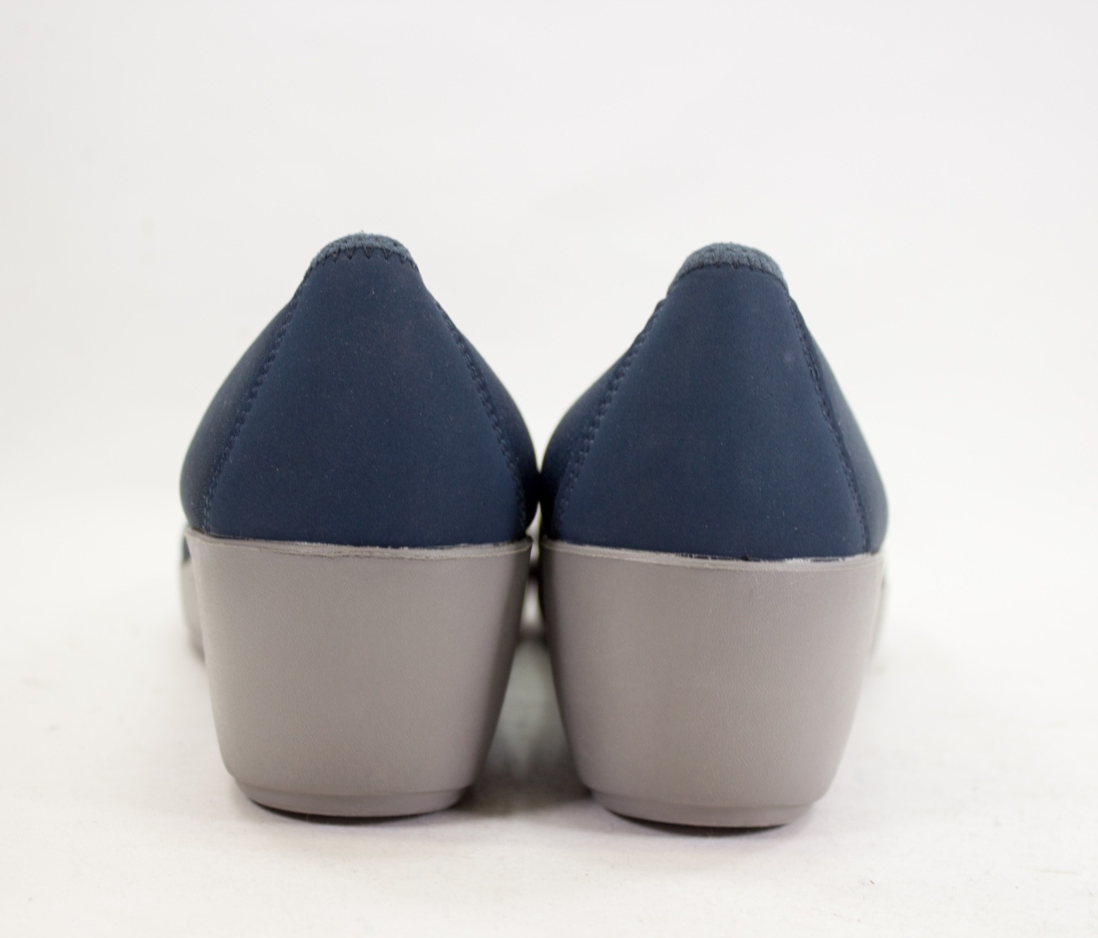 Crocs Busy Day Womens Size US 9 Stretch Ballet Wedges Pumps Navy Smoke 202441