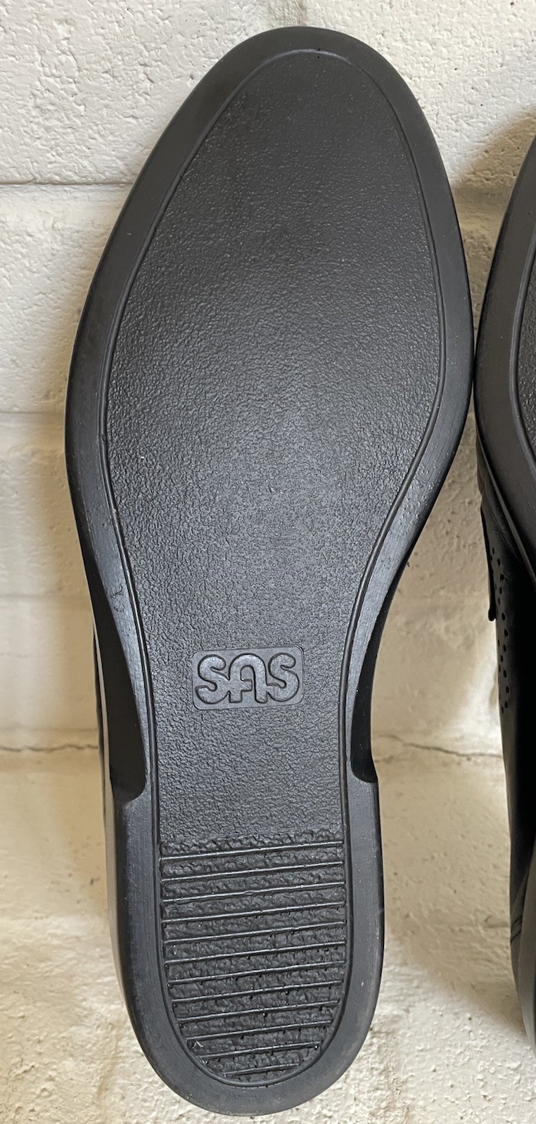 SAS Handsewn Black Leather Loafer Shoes Classic Comfort Slip On Mens Size 11