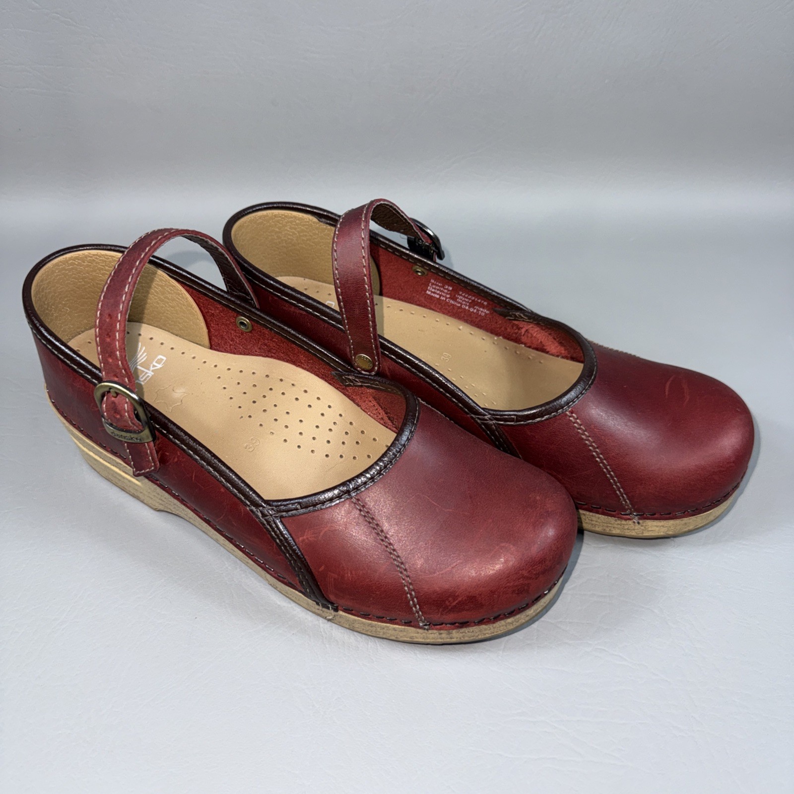 Dansko 40 Marcelle Mary Jane Clogs Rich Burgundy EU-39/ US-8.5-9 RED Leather EUC