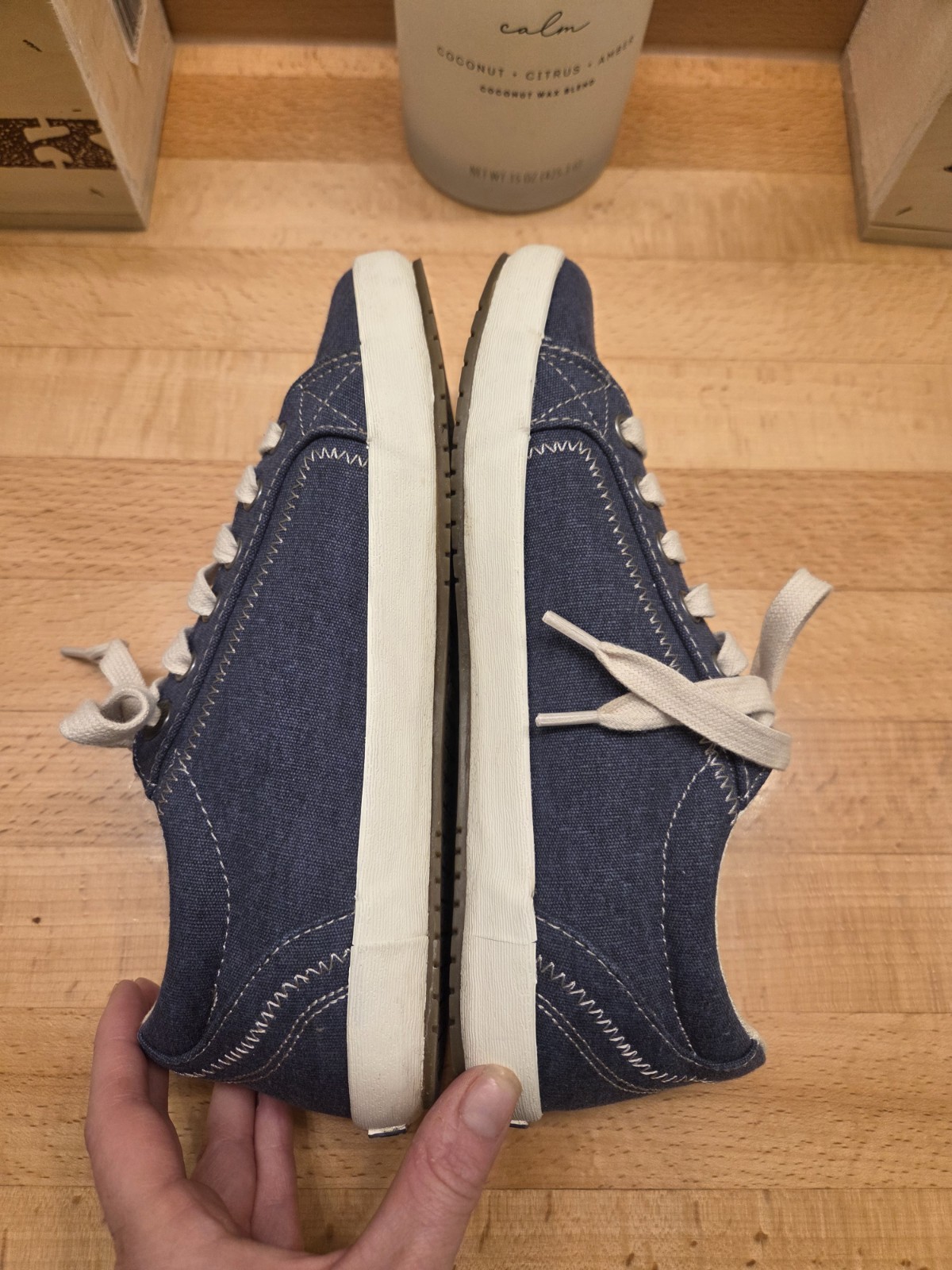 Taos Footwear Women’s Star Sneakers Washed Blue Canvas Size 7