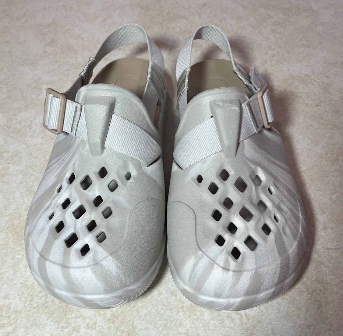 Chaco Chillos Sandals Womens 7 Clog Shoe Dessert Sand Tan White BNWOB