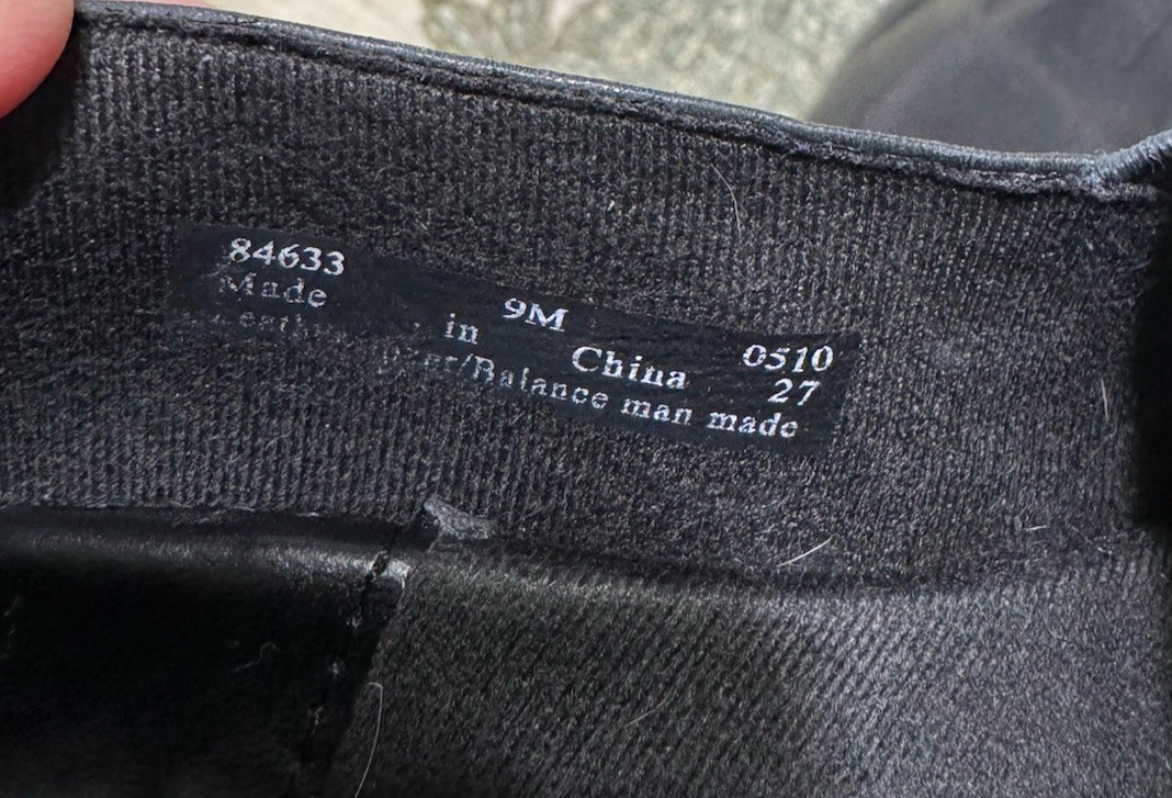 Clark’s England Size 9 Navy/blackberry leather Size 9 M
