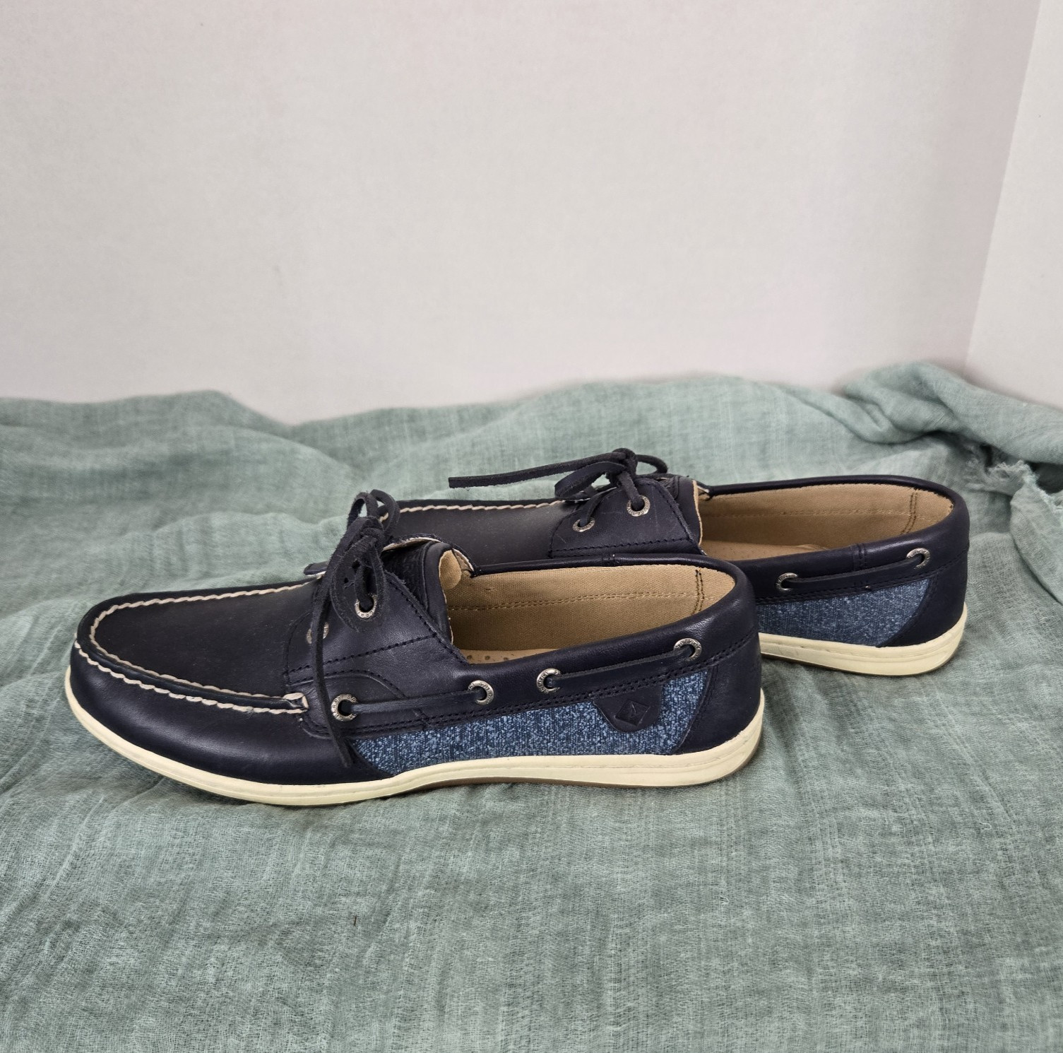 Sperry Top Sider Koi fish Leather Boat Shoes STS88208 Navy Blue Women’s Size 9.5