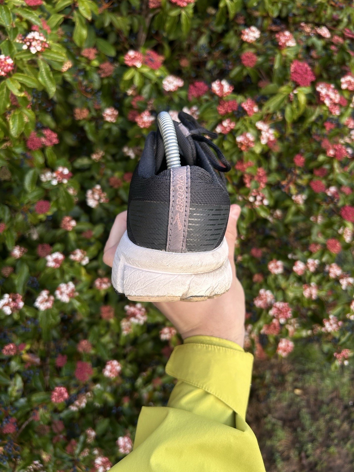 Size 9 Women’s Brooks Transmit 3 Road Running Shoes Black Pink White