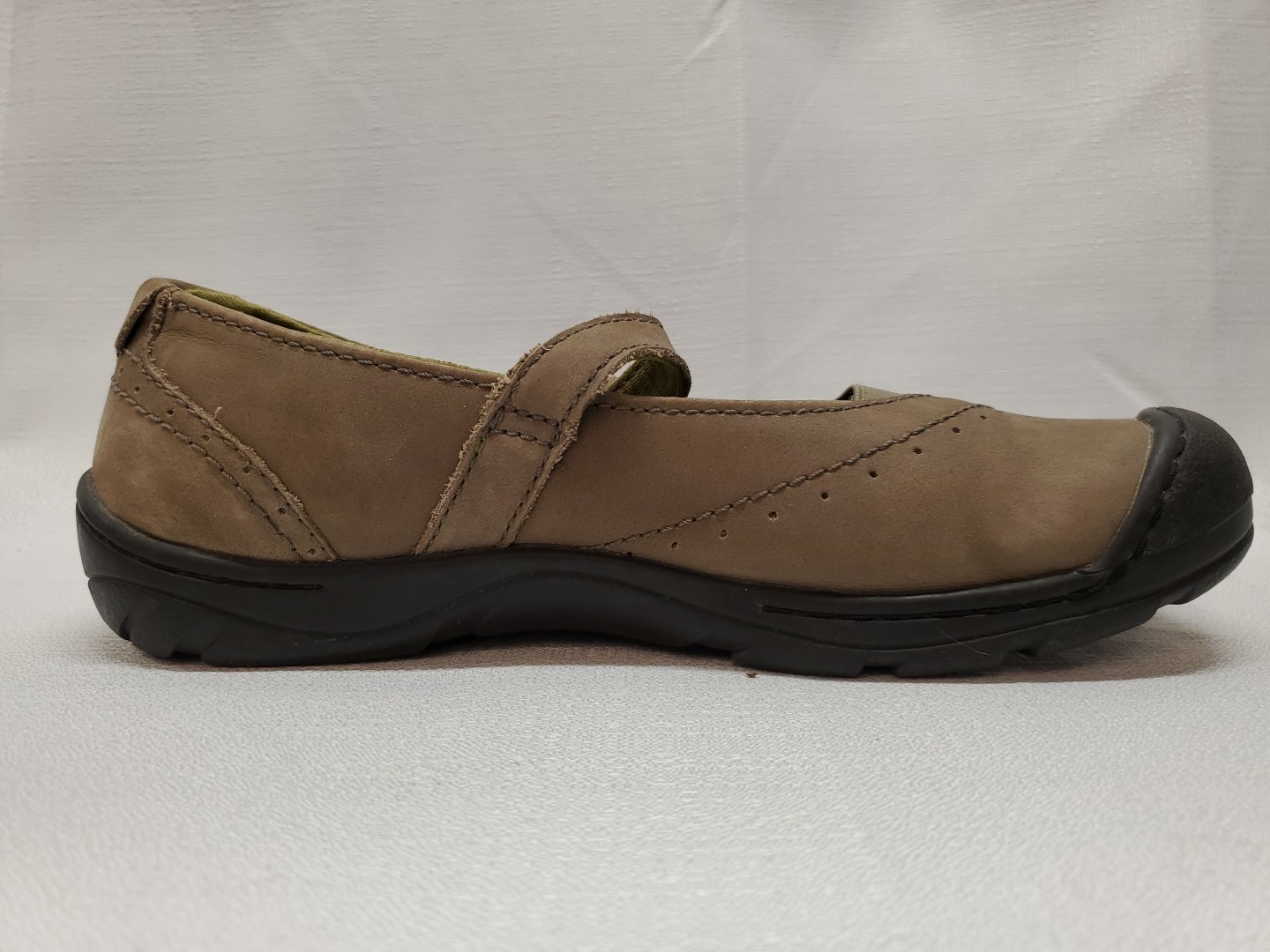 Keen Mary Janes Lug Comfort Taupe Olive Buckle Strap Nubuck Leather EU 38.5 US 8