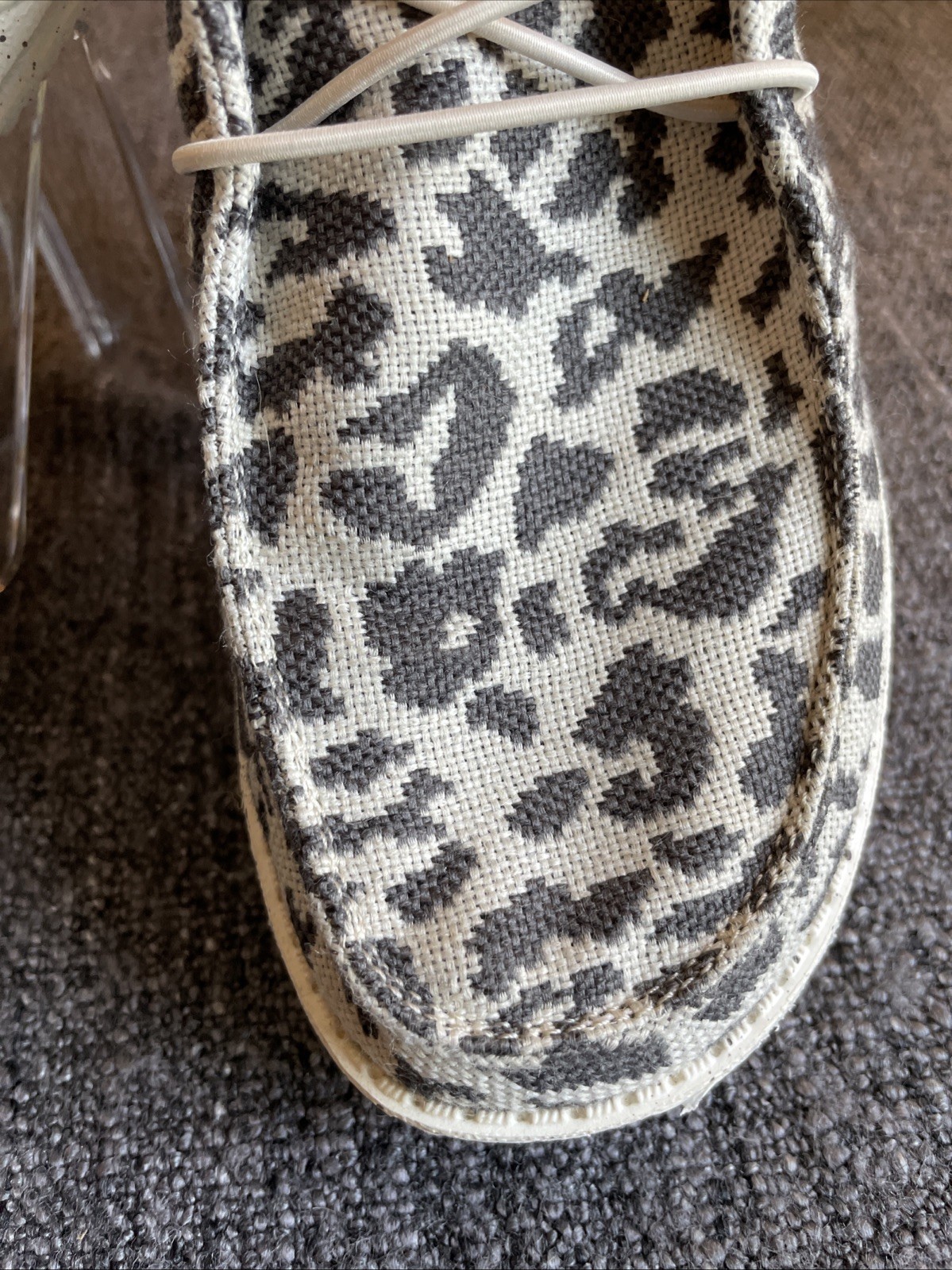 HEYDUDE Wendy Womens Size 8 Cheetah Leopard Print Slip On Loafers Lightweight