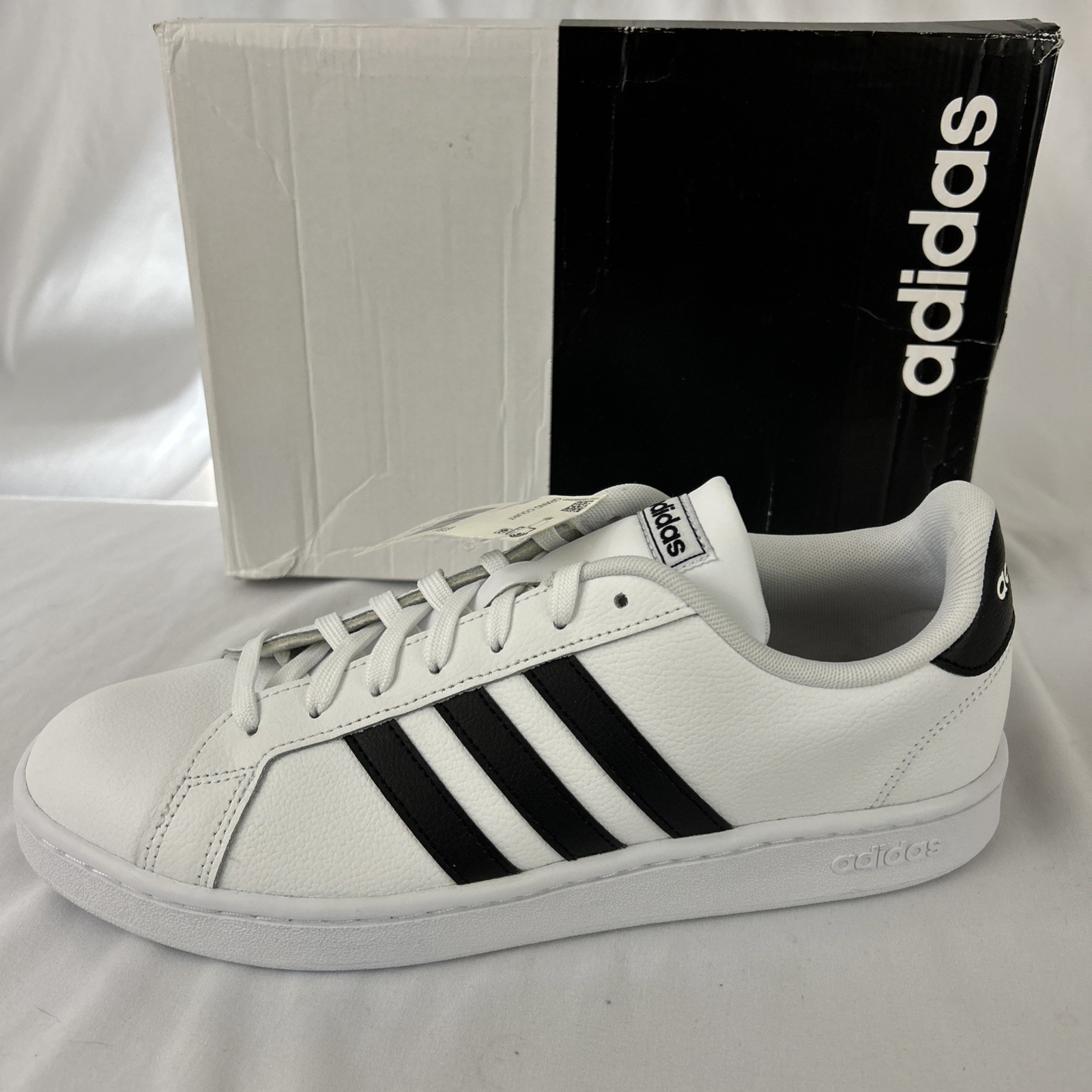 adidas Men’s Grand Court, Black/White, 11 M US F36392 – NEW! (7)