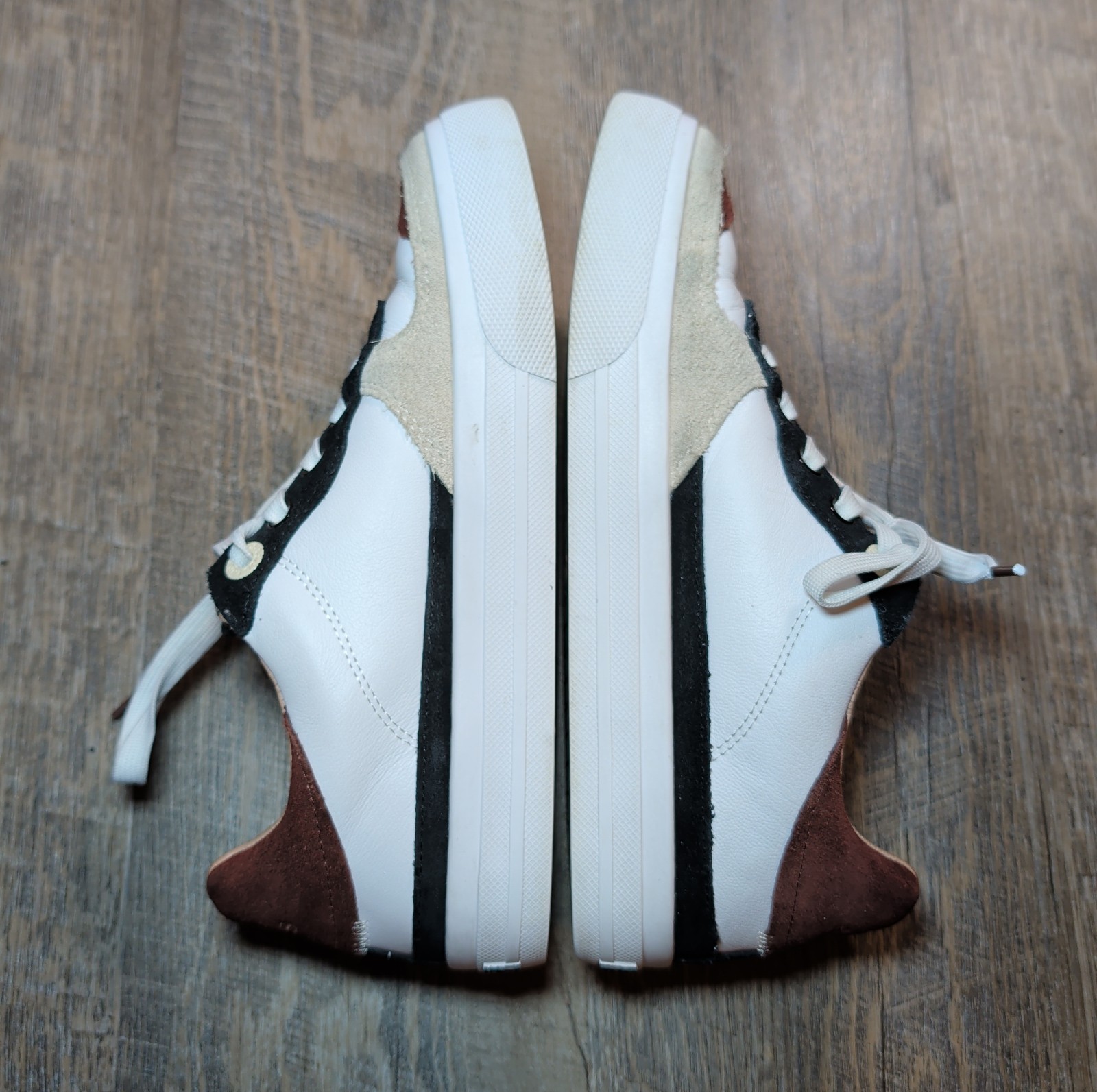 Taos Pop Soul Leather Sneaker Black Brown White Multi Color Size 7 Women’s