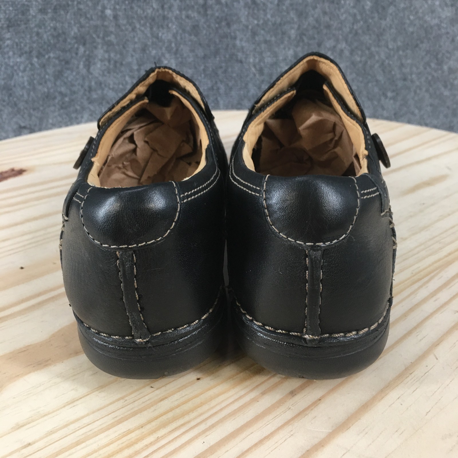 Unstructured Clarks Un Loop Loafer Shoes Womens 8.5 Wide Button Leather Black