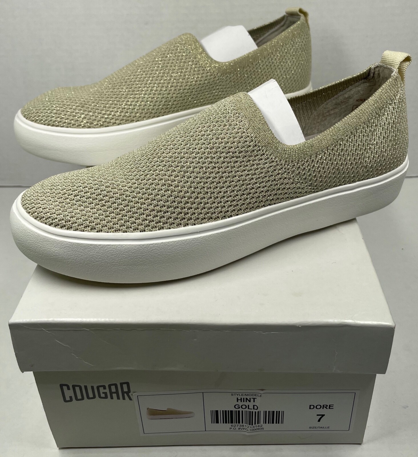 Woman Casual Shoes Size 7 – Cougar Comfort Flat Gold – New Good Condition