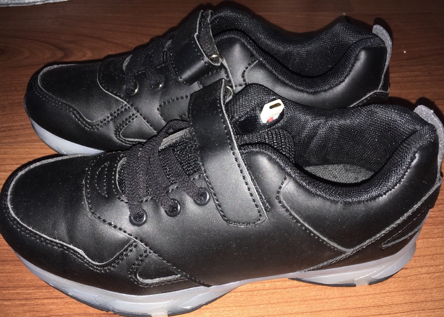 Black starlight (LED) shoes Size 37 (6.5 Us)