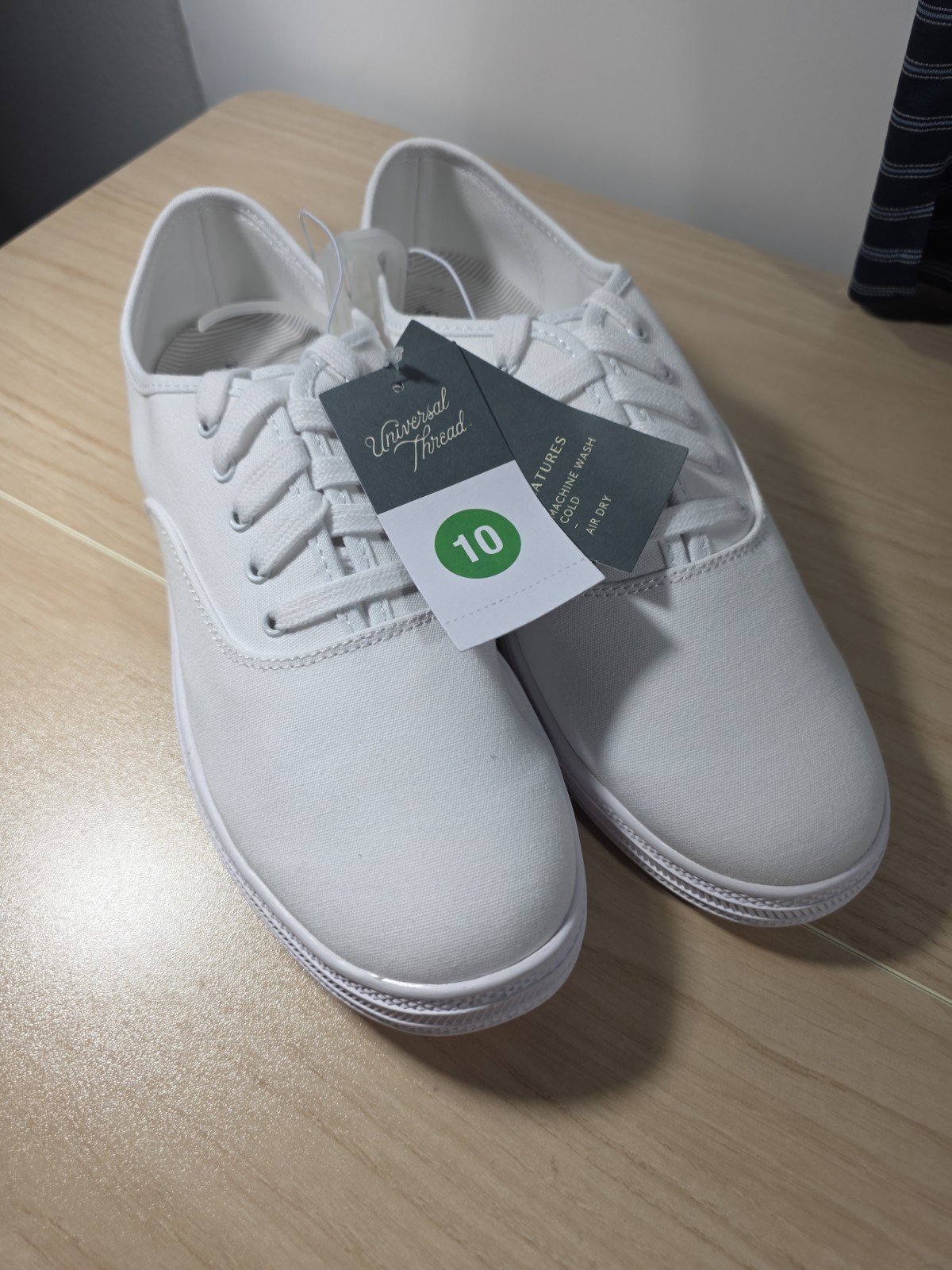 Universal Thread Women’s Lunea Lace-up Sneakers, White – Size 10