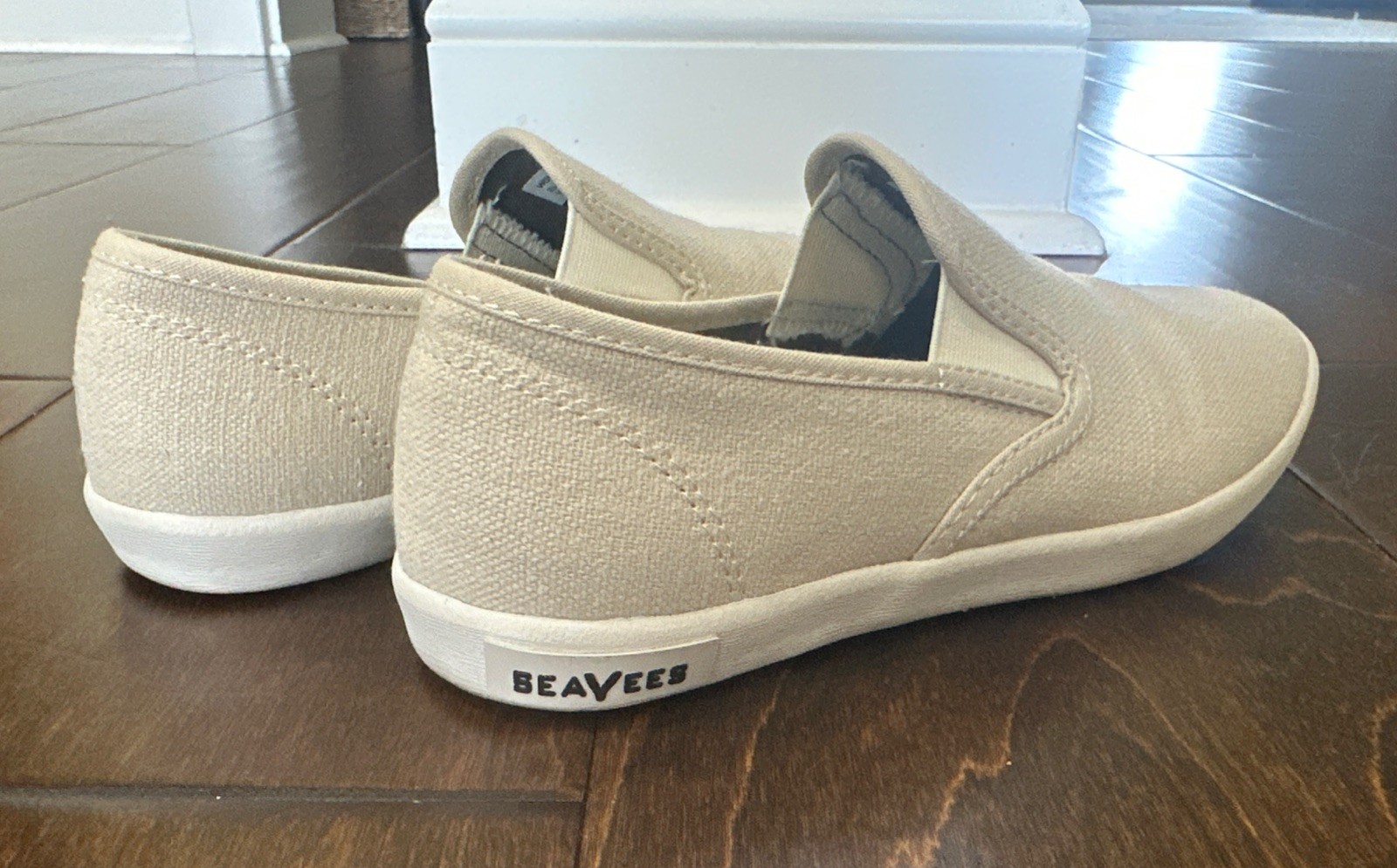 SeaVees Baja Slip On – Natural Vintage Washed Linen – Women’s 6.5