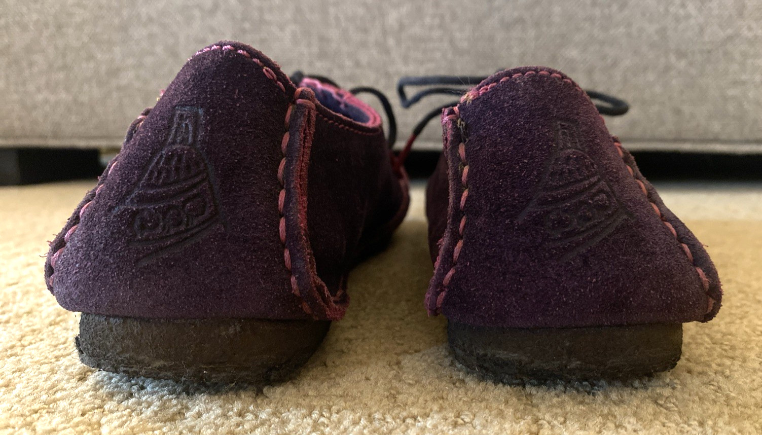 Clarks Faraway Field Shoes Sz 9.5 Purple Suede Lace-Up Casual Crepe Sole