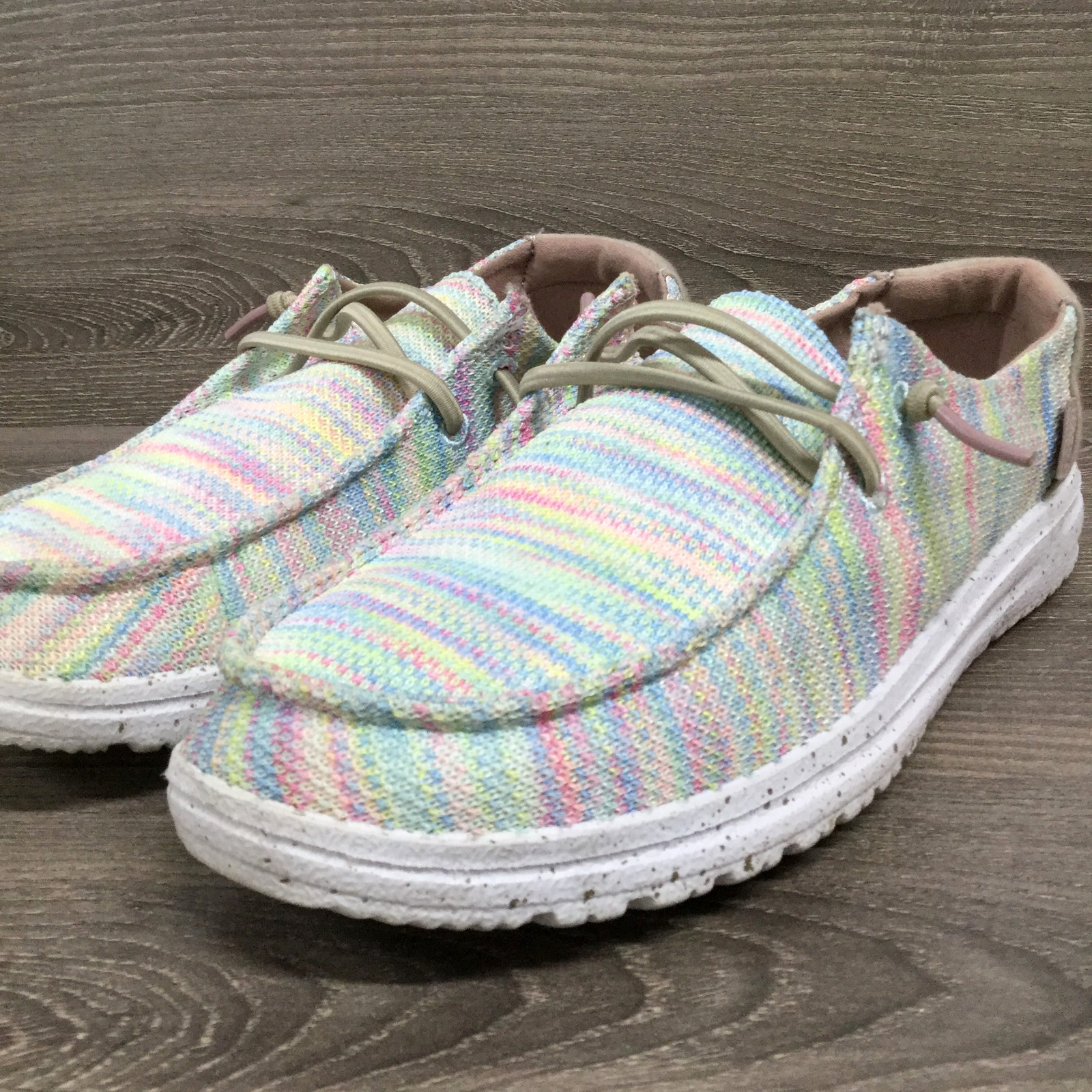 Hey Dude Wendy Sox Aurora White Womens Sz 6 Slip-On Pastel Rainbow Casual Shoes