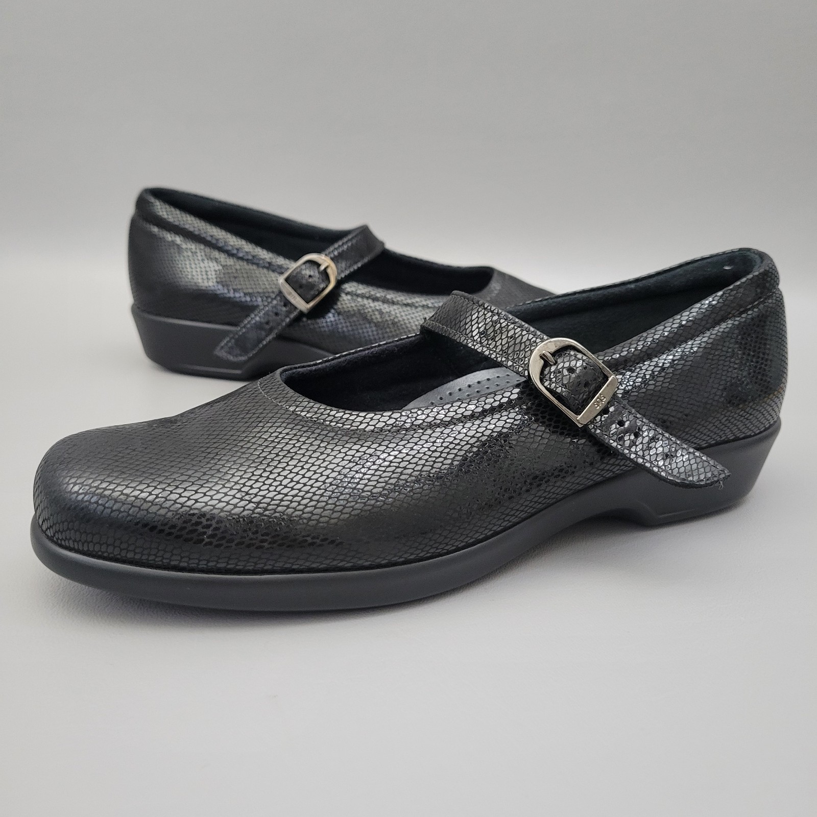 SAS Maria Black Leather Mary Jane Comfort Shoes Snake Print Womens Size 9 N