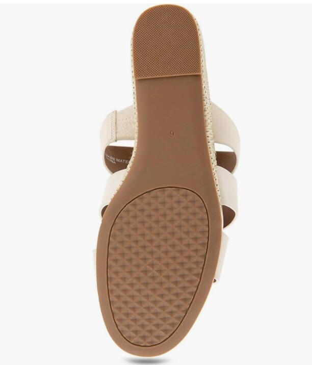 Aerosoles Wilma Faux Leather Slip On’s 8.5W Eggnog