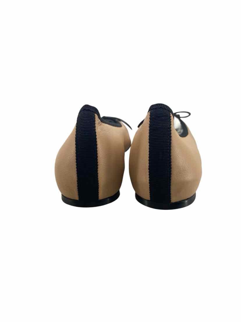 M Gemi Ladies Size 38.5/8-9 Shoes