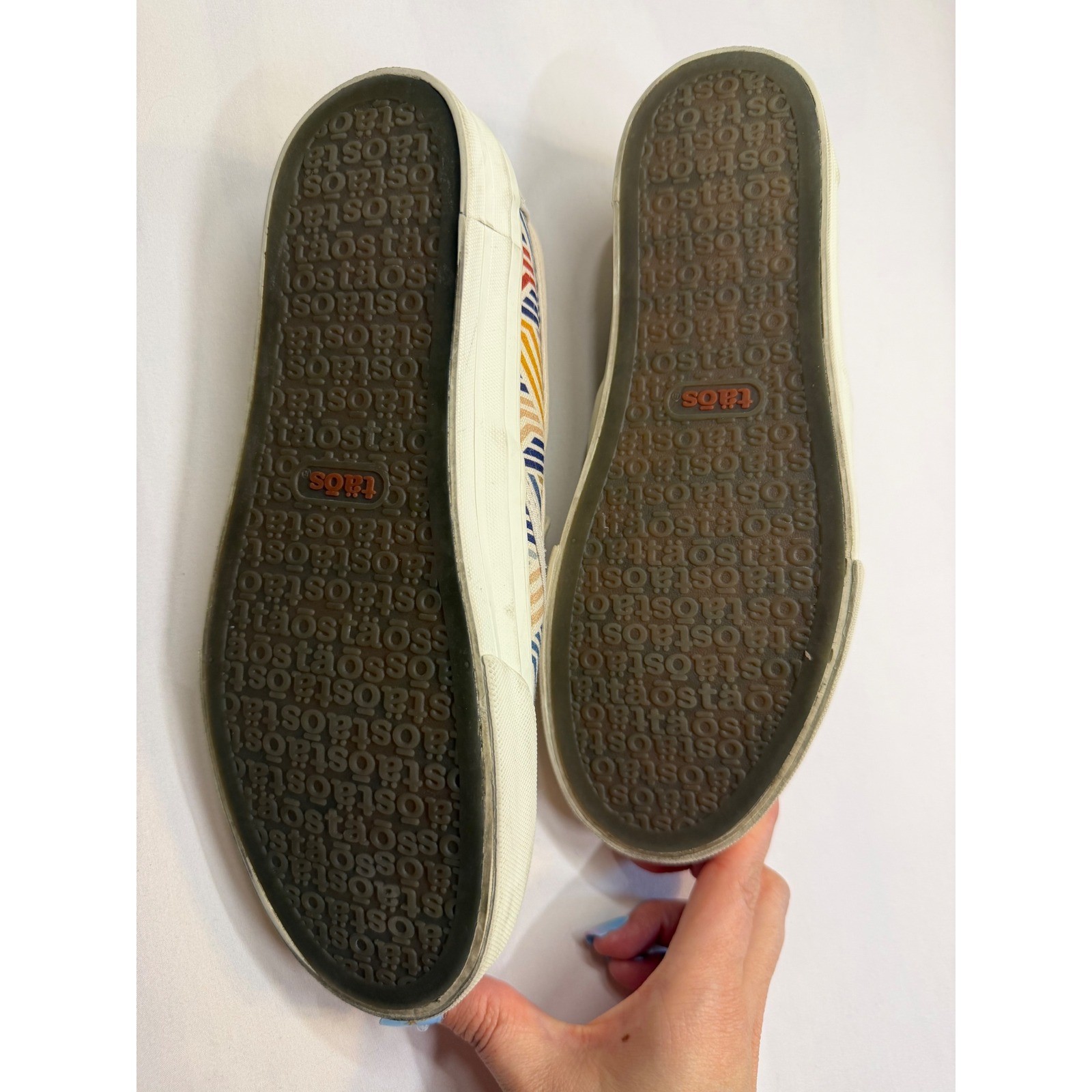 Taos Rubber Soul Slip On Sneakers Multi Color Geometric Canvas Womens 8.5