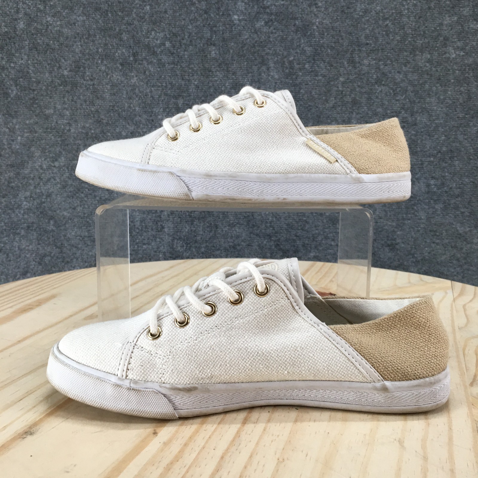 Tommy Hilfiger Shoes Womens 6 M Flip 4 Casual Sneakers White Lace Up Low Top