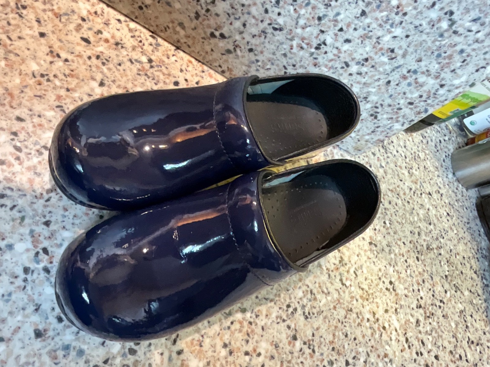 SANITA THE ORIGINAL DANISH CLOG SIZE 37/6-6.5 NAVY BLUE PATENT LEATHER NEW