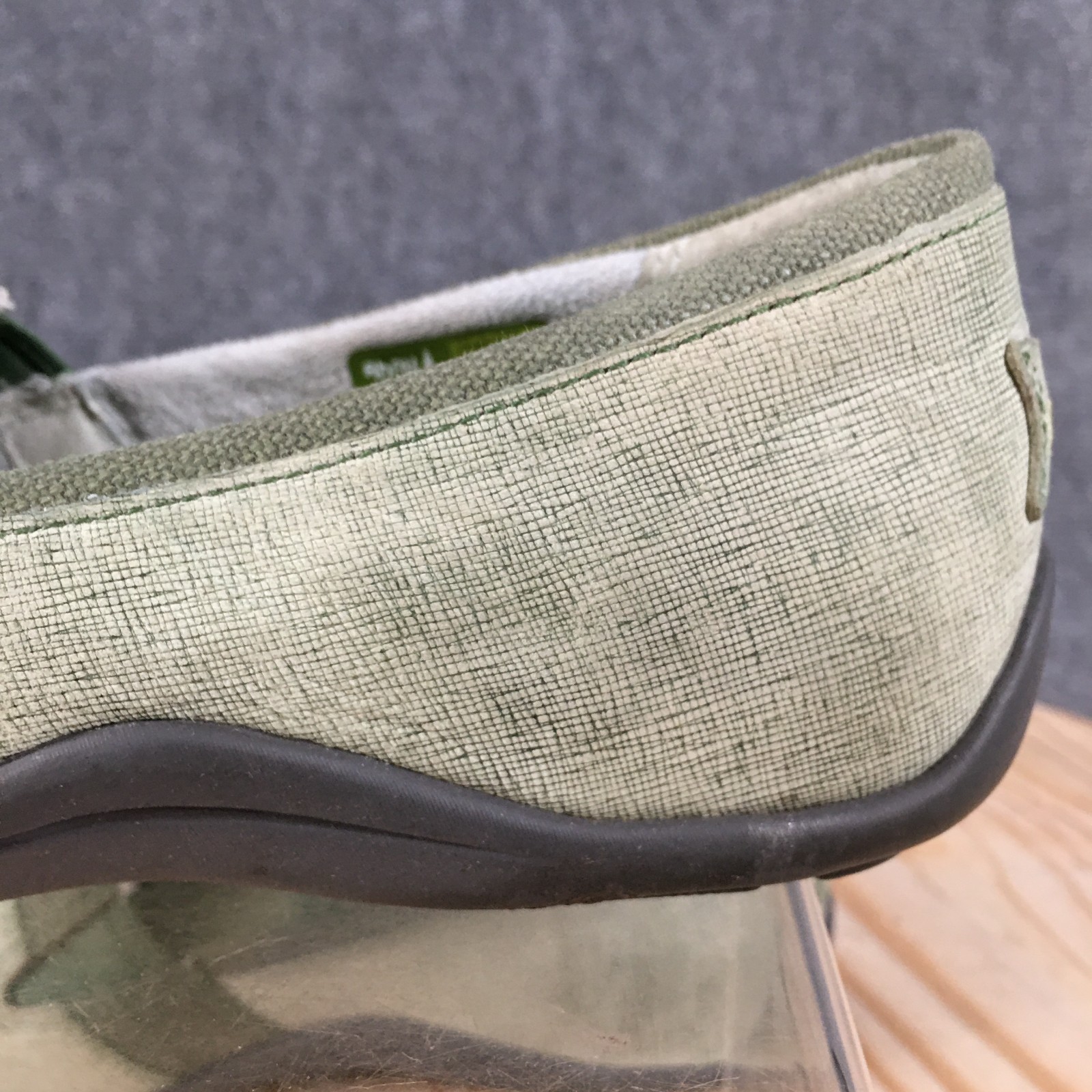 Ahnu Jackie Loafer Flats Womens 6.5 Comfort Slip On Logo Leather Sage Green
