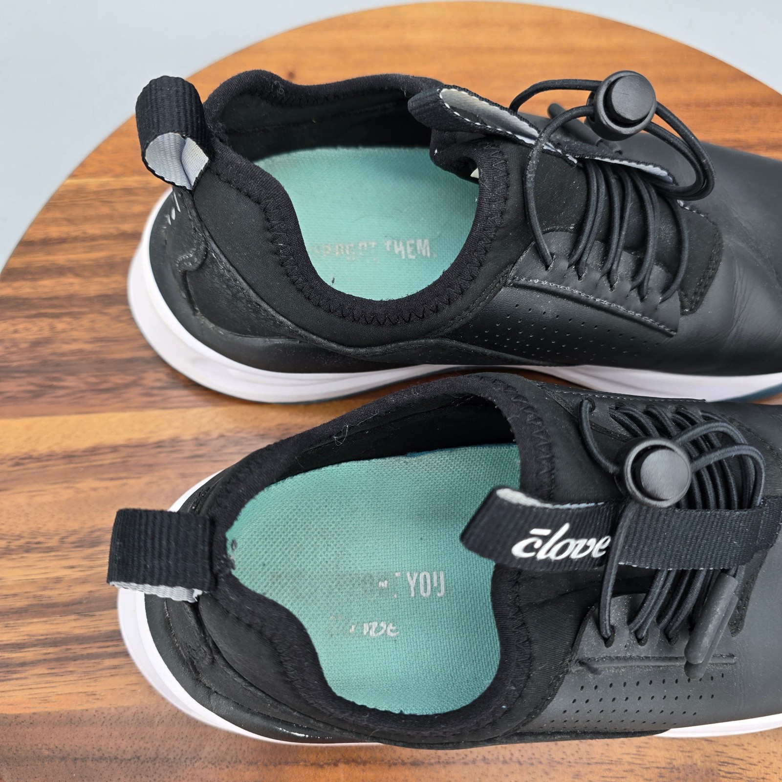 Clove Shoes Womens 7.5 Black Drawstring Low Top Professional Nursing Sneakers
