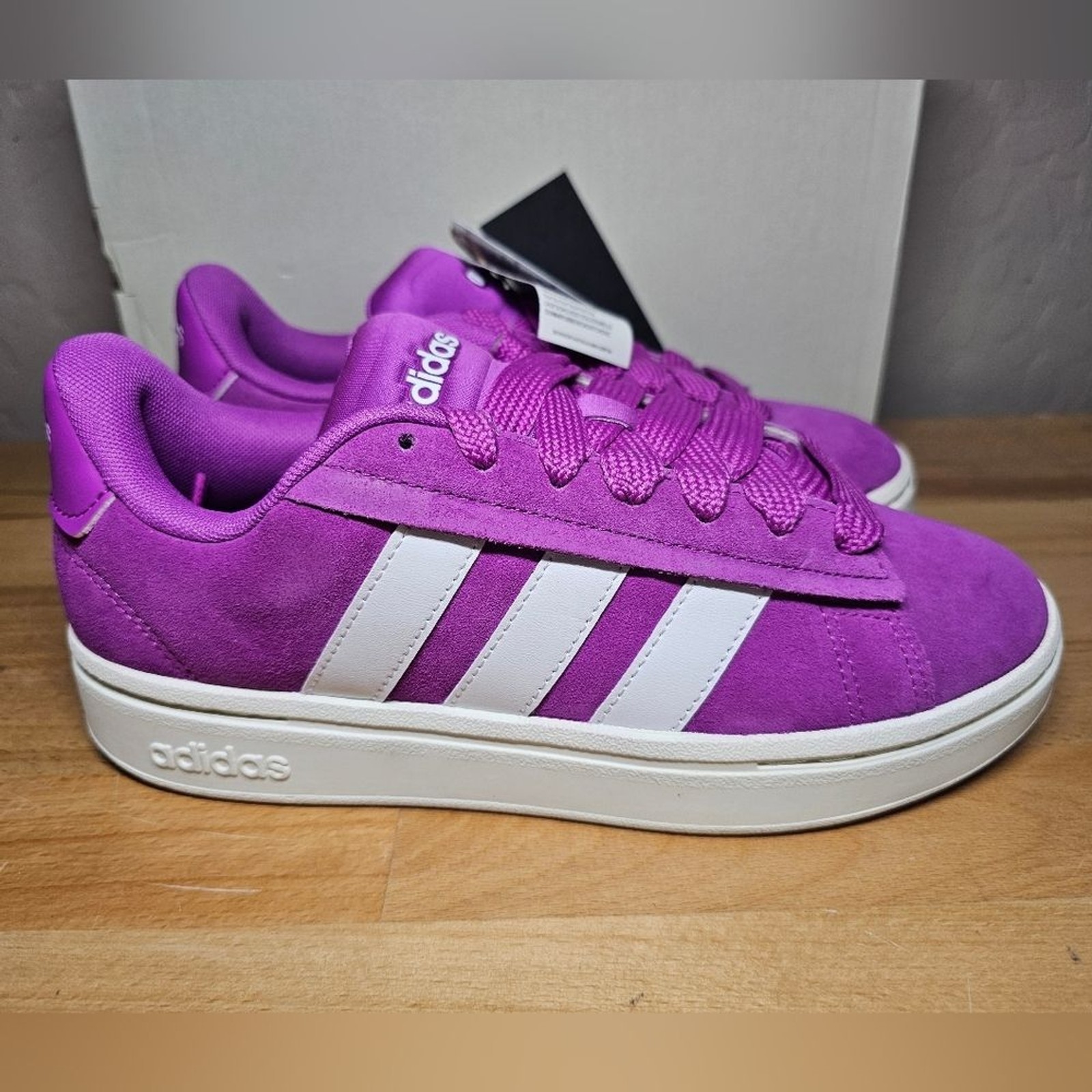 Adidas Women’s Grand Court Shoes Size 7