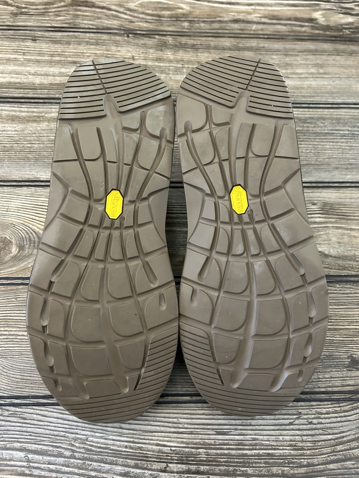 Chaco Zaagh Gunnison 100% Leather Clogs Womens 8.5 Chocolate Brown Vibram Soles