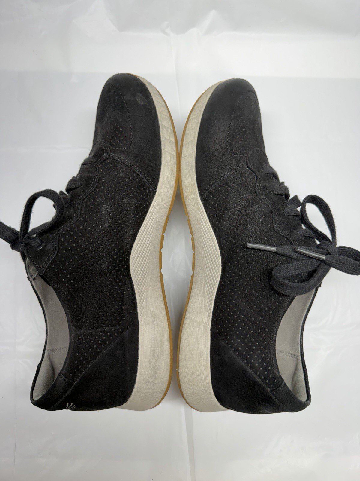 Dansko Women’s Black Suede Leather Sneakers Lace Up Size 41 or 10.5/11